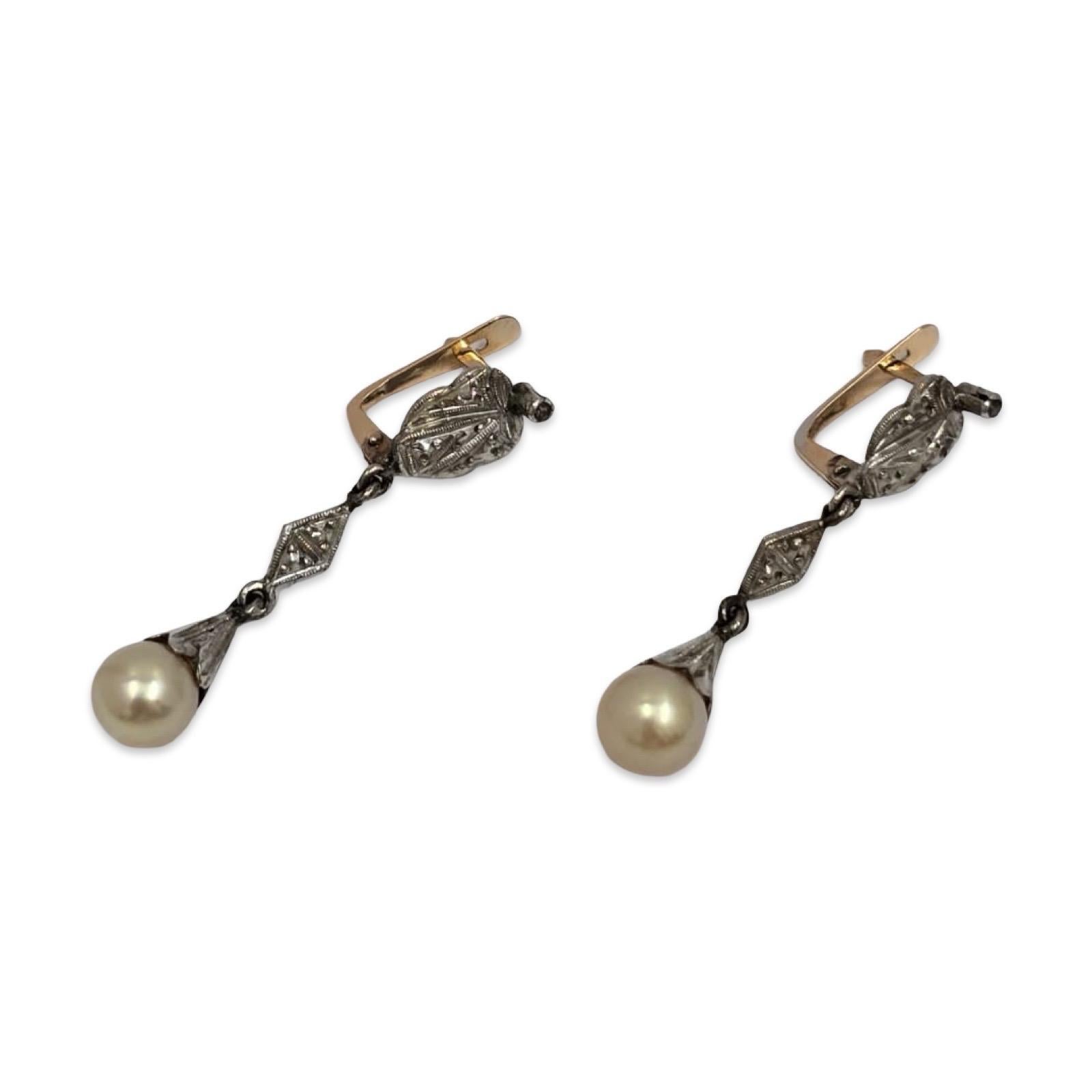 Orecchini Art Deco in oro 9K con diamante e perla da 6,5 mm In condizioni buone in vendita a Miami, FL