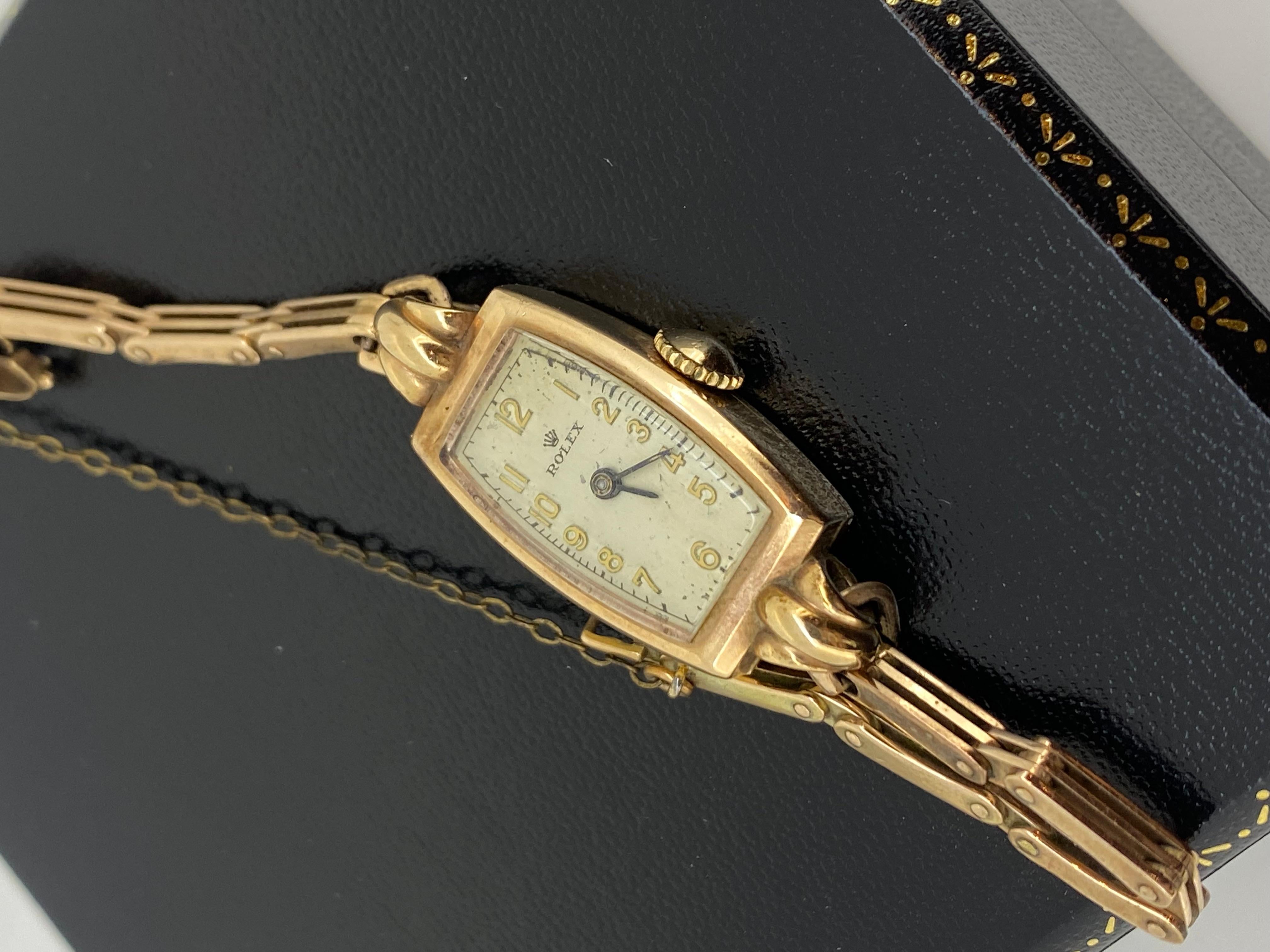 Art-Deco 9K Rose Gold Rolex Tonneau Case Manual 15 Rubis Ladies' Wristwatch 1