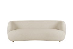 Divano Art Deco Abito, Bouclé beige, ottone, fatto a mano in Portogallo da Greenapple