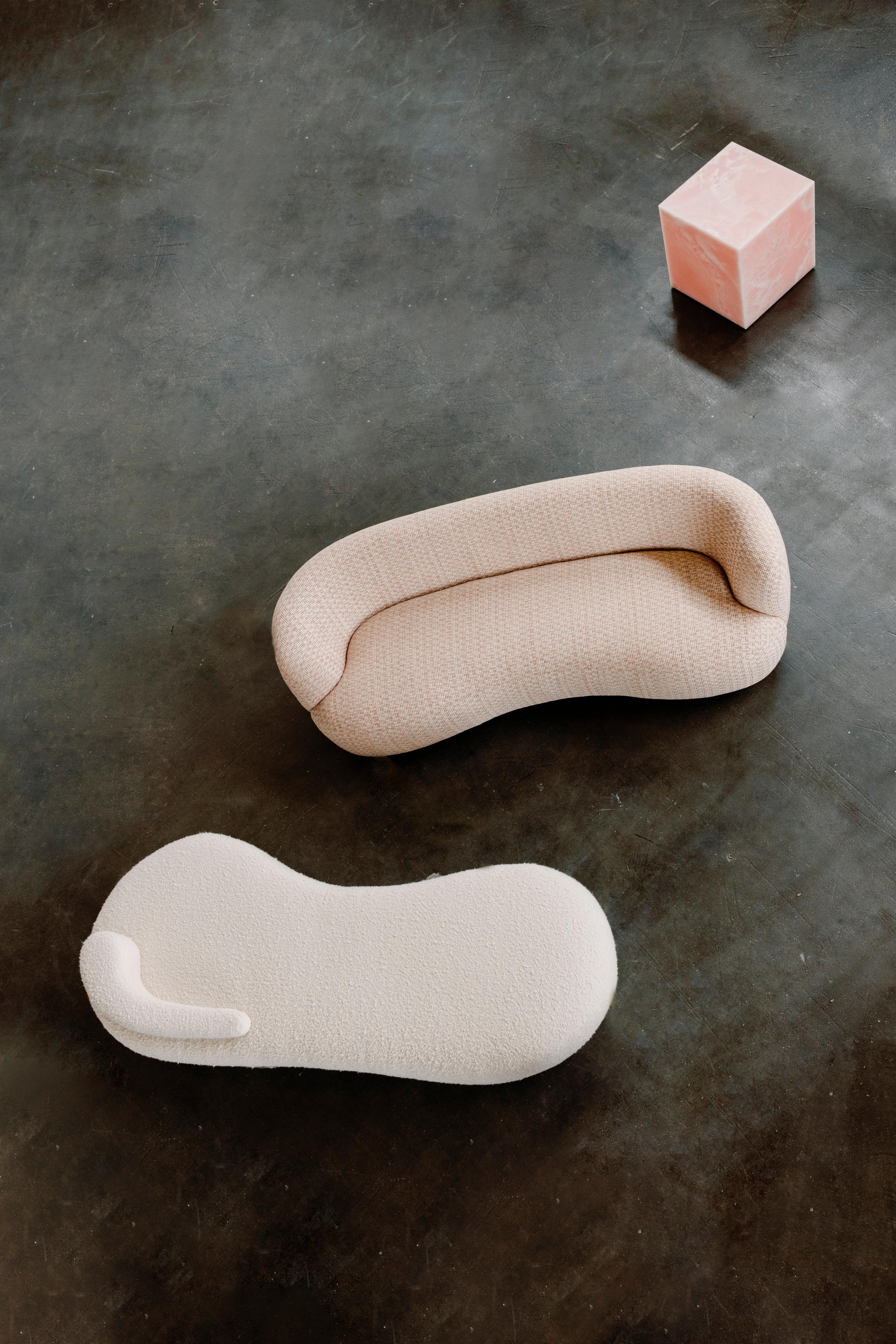 Sofá Art Decó Abito, Bouclé Beige, Latón, Hecho a Mano en Portugal by Greenapple en venta 3