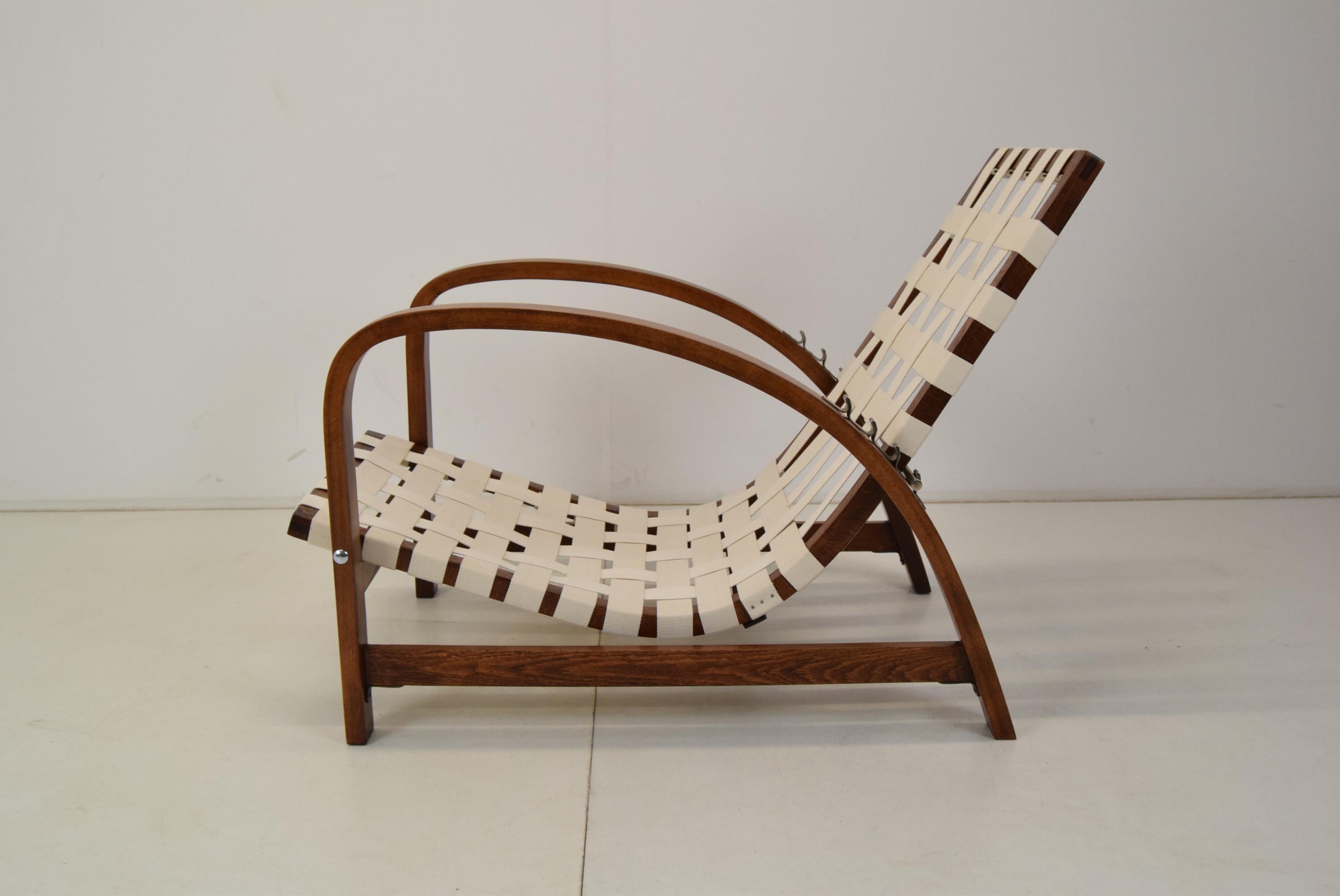 Verstellbarer Art-déco-Sessel, entworfen von Jindrich Halabala, restauriert, 1930er Jahre (Mitte des 20. Jahrhunderts) im Angebot