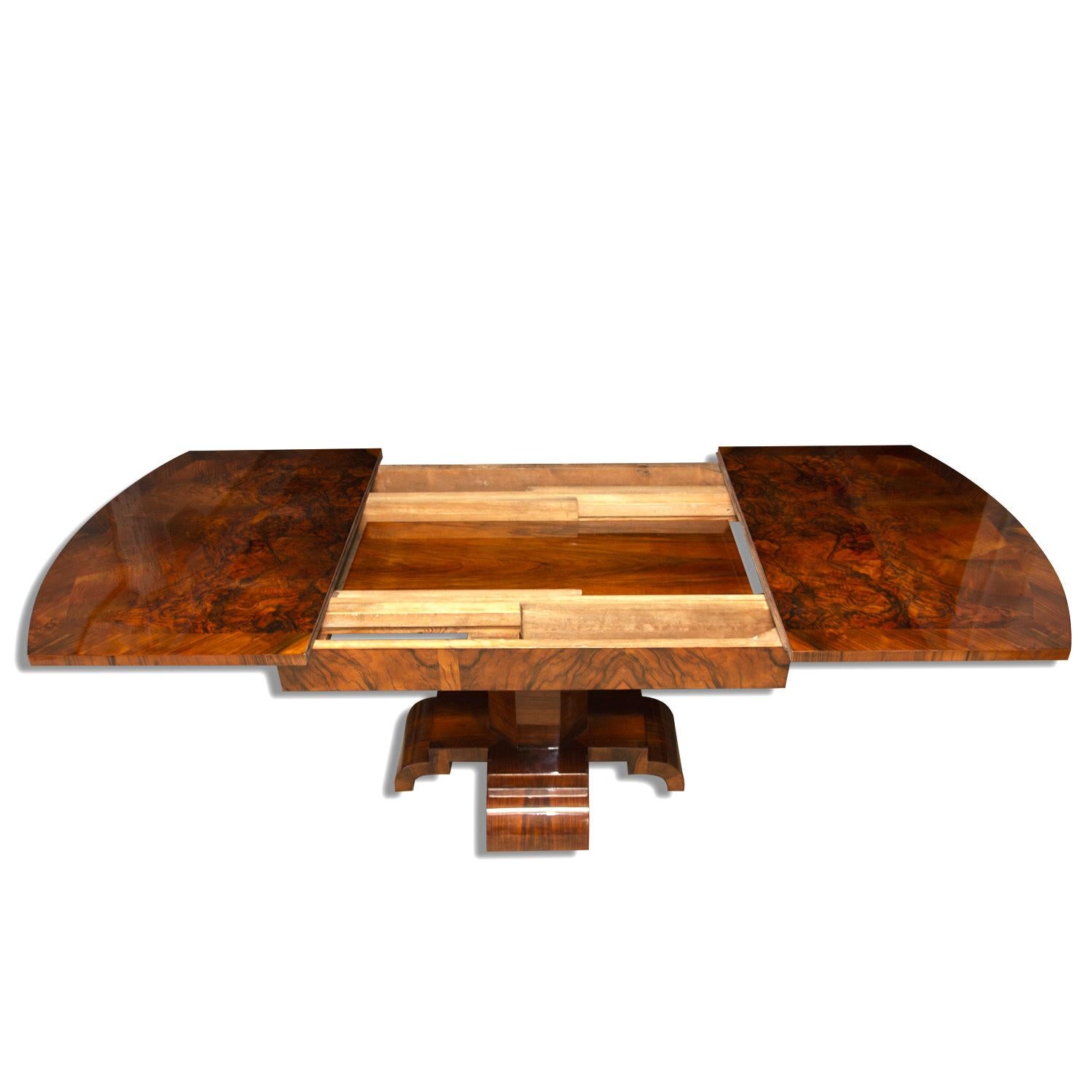 Art Deco Adjustable Dining Table in Walnut Veneer from the 1930s 4