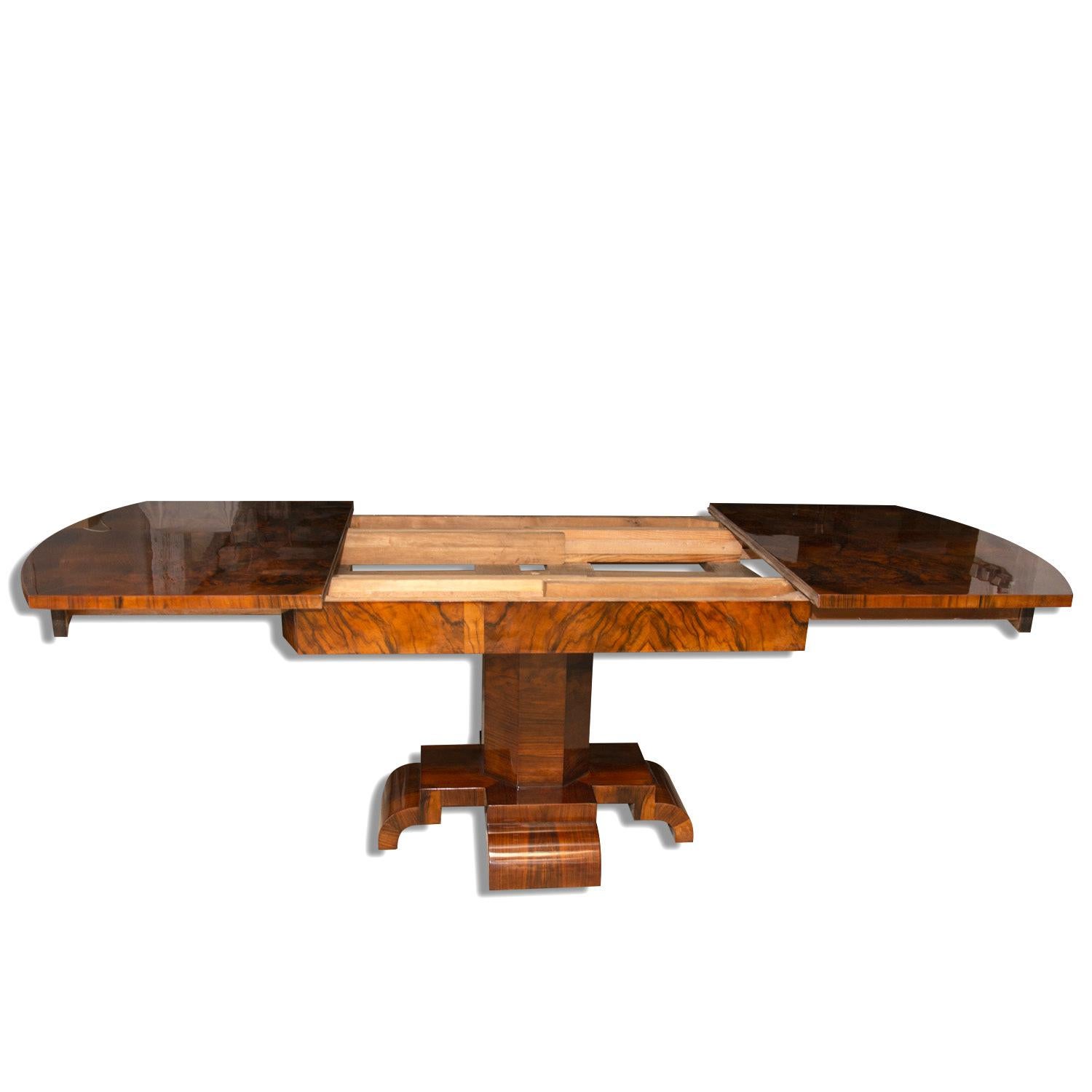 Mid-20th Century Art Deco Adjustable Dining Table in Walnut Veneer from the 1930s