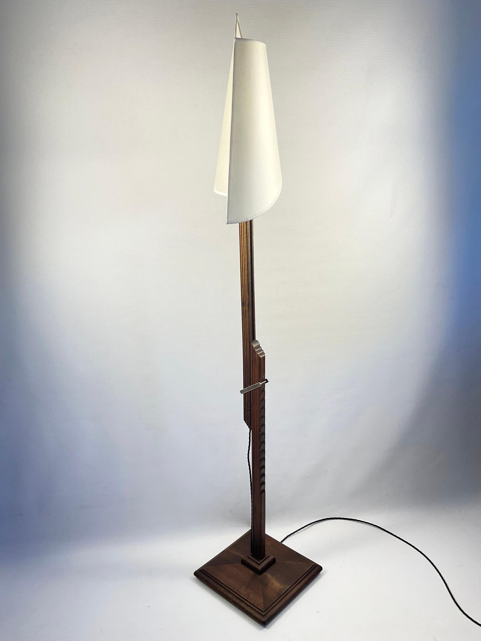 Walnut 1930s Floor Lamp 