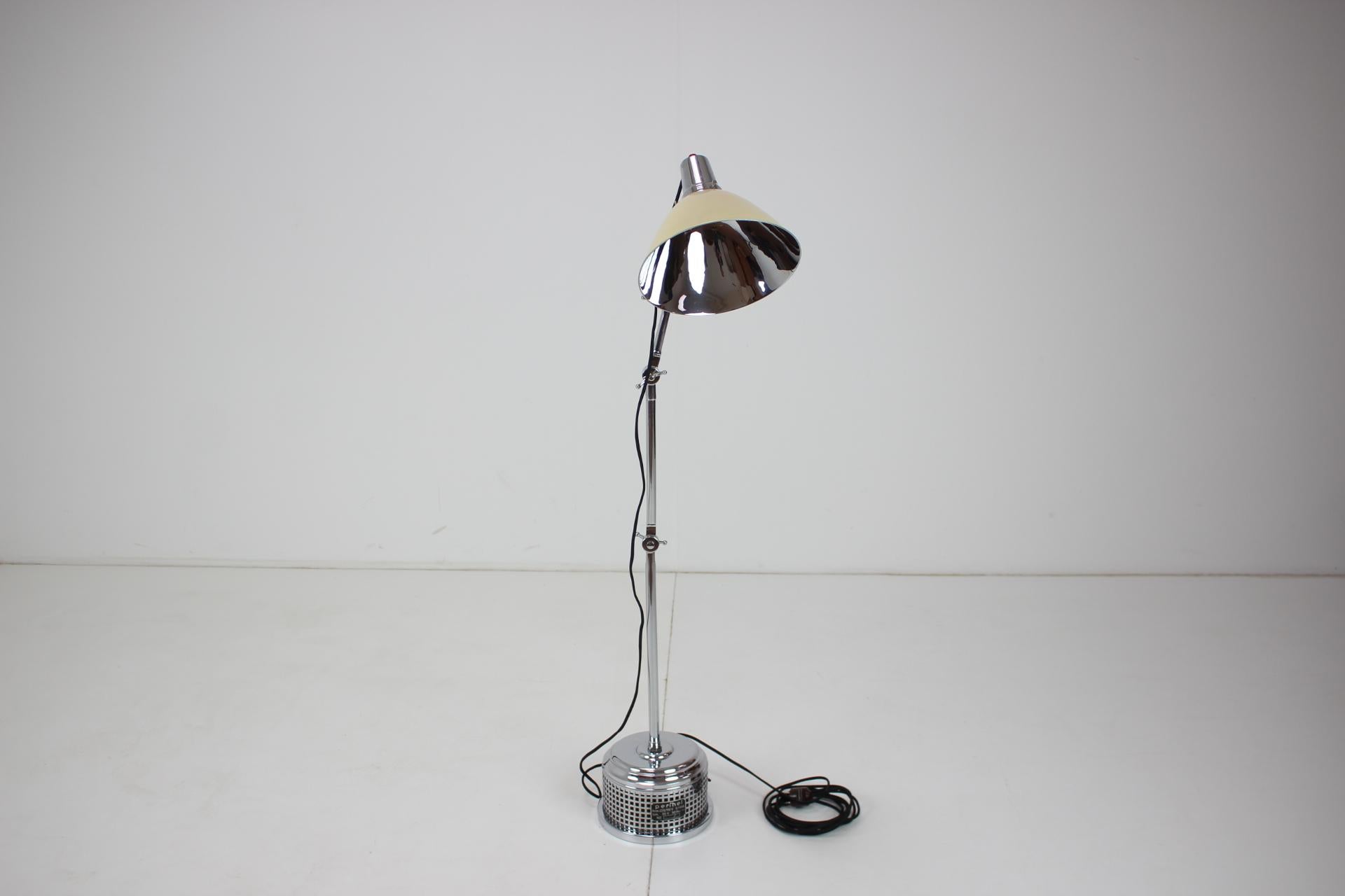 Lampadaire ou lampe de bureau réglable Art-Déco, Perihel en vente 4