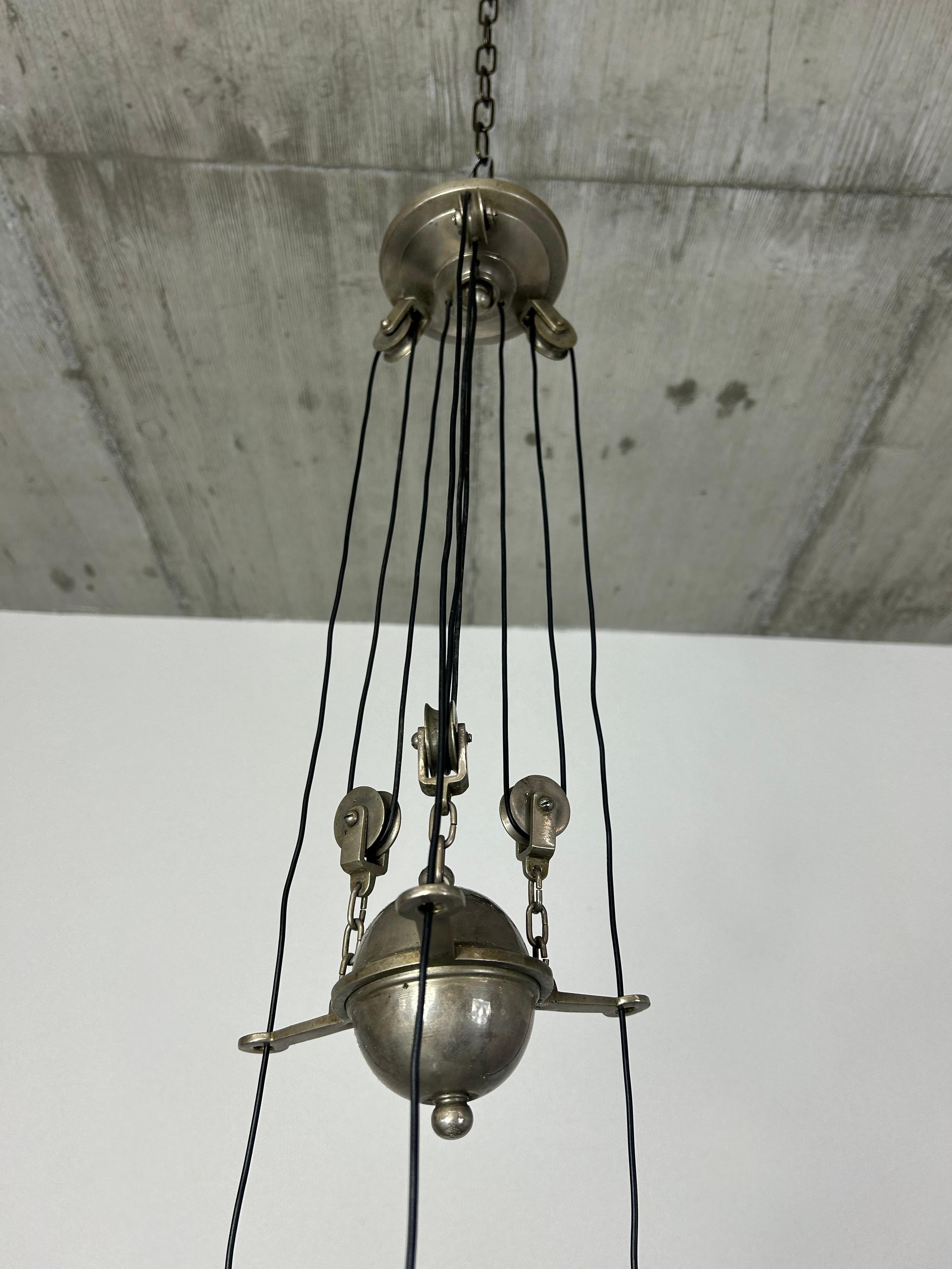 Art deco adjustable hanging lamp In Good Condition For Sale In Banská Štiavnica, SK