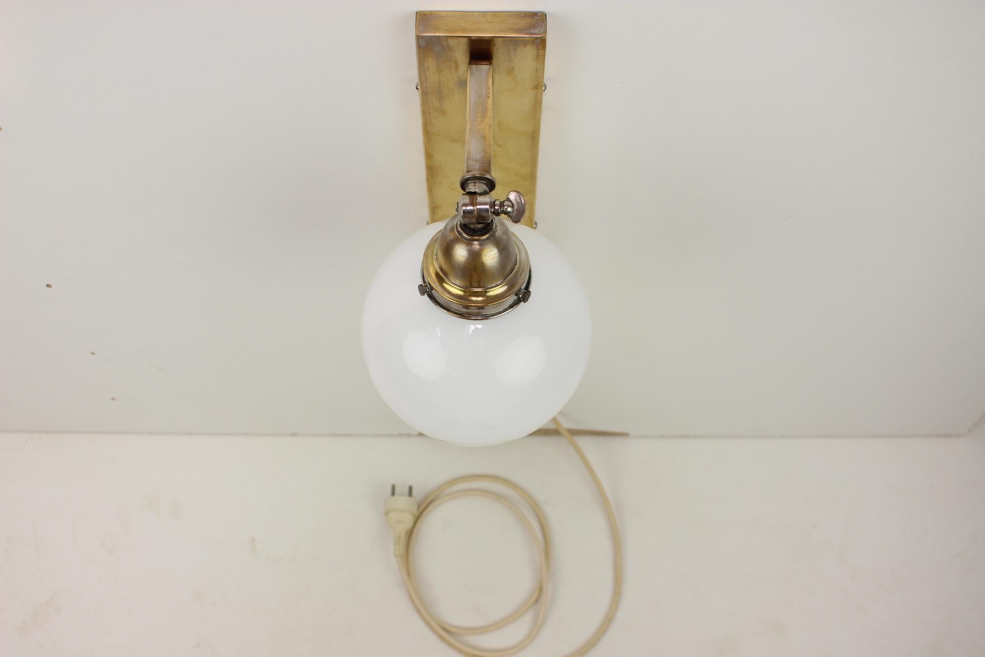 Brass Art Deco Adjustable Wall Lamp, 1930's