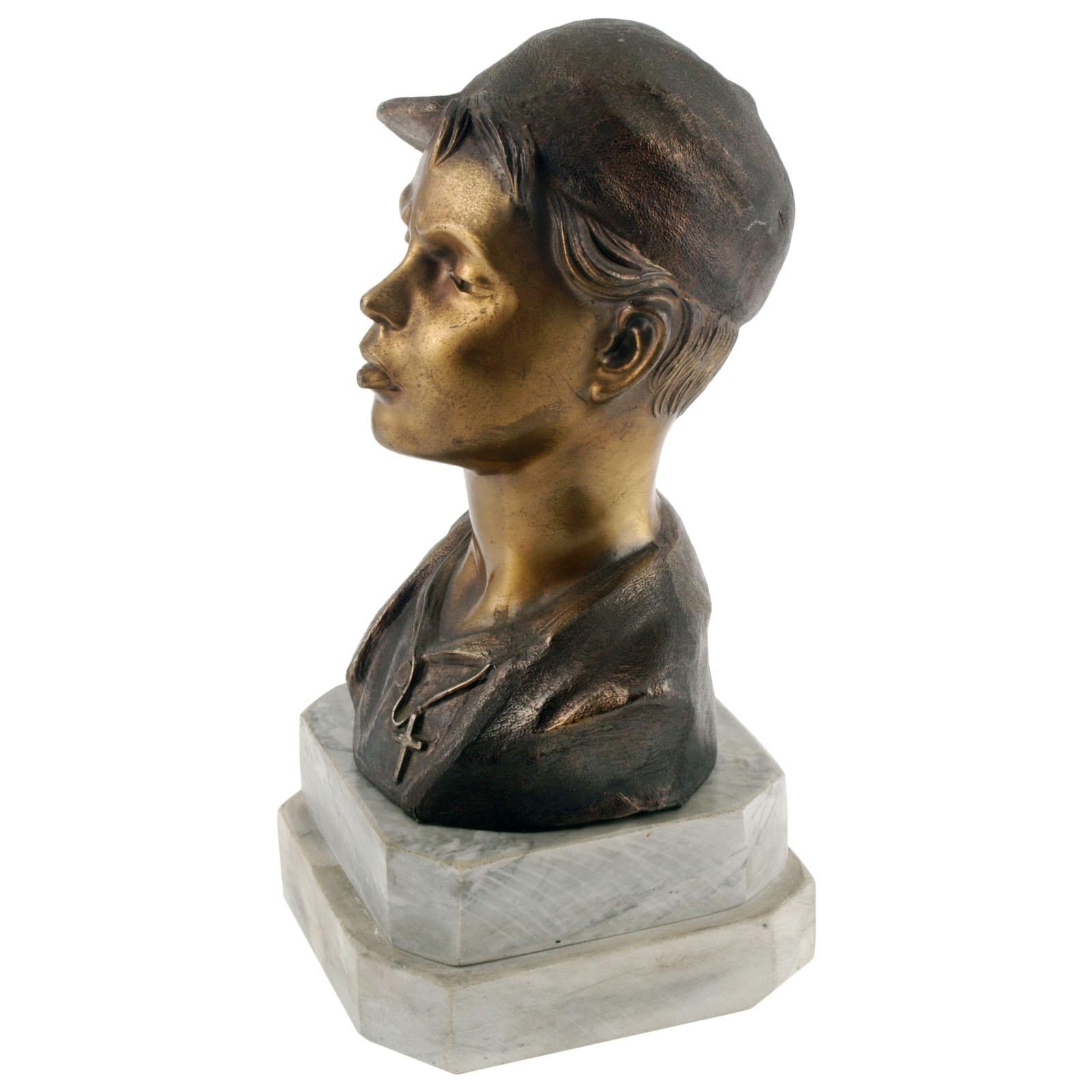 Italian Art Deco Neapolitan 'Scugnizzo' Bust by De Martino, Gilt and Burnished Bronze For Sale