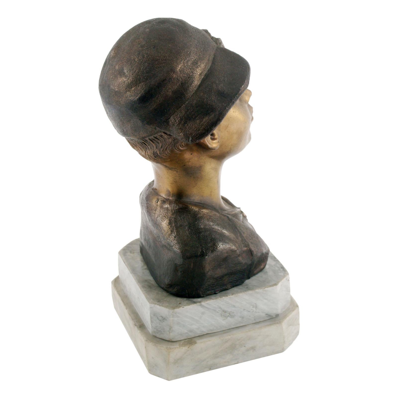 Early 20th Century Art Deco Neapolitan 'Scugnizzo' Bust by De Martino, Gilt and Burnished Bronze For Sale