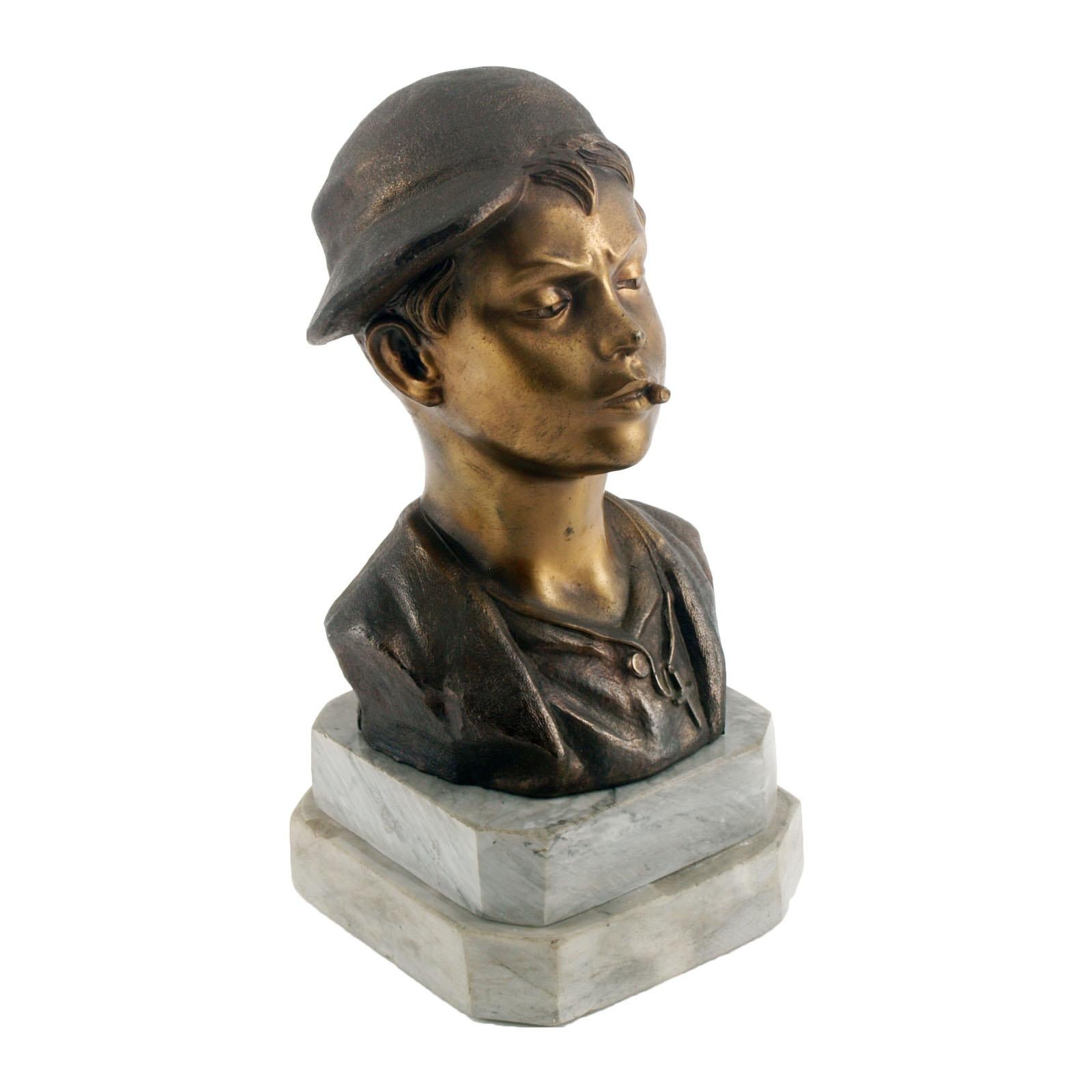Art Deco Neapolitan 'Scugnizzo' Bust by De Martino, Gilt and Burnished Bronze For Sale