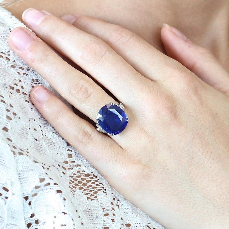 Art Deco AGL Certified 14.33 Carat Royal Blue Sapphire Diamond Platinum Ring In Excellent Condition In Beverly Hills, CA