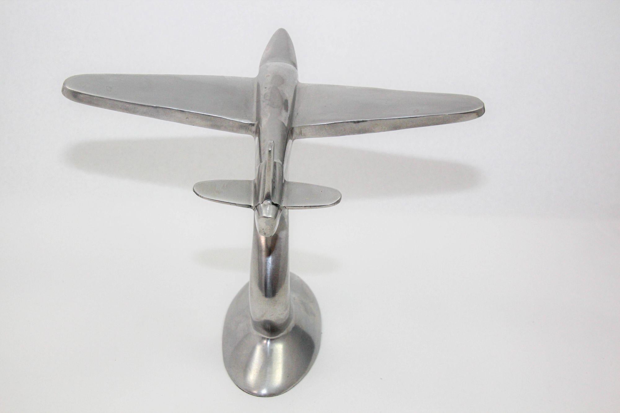 Art Deco Airplane Sculpture of the Boeing 314 Clipper Cast Aluminium In Good Condition For Sale In North Hollywood, CA
