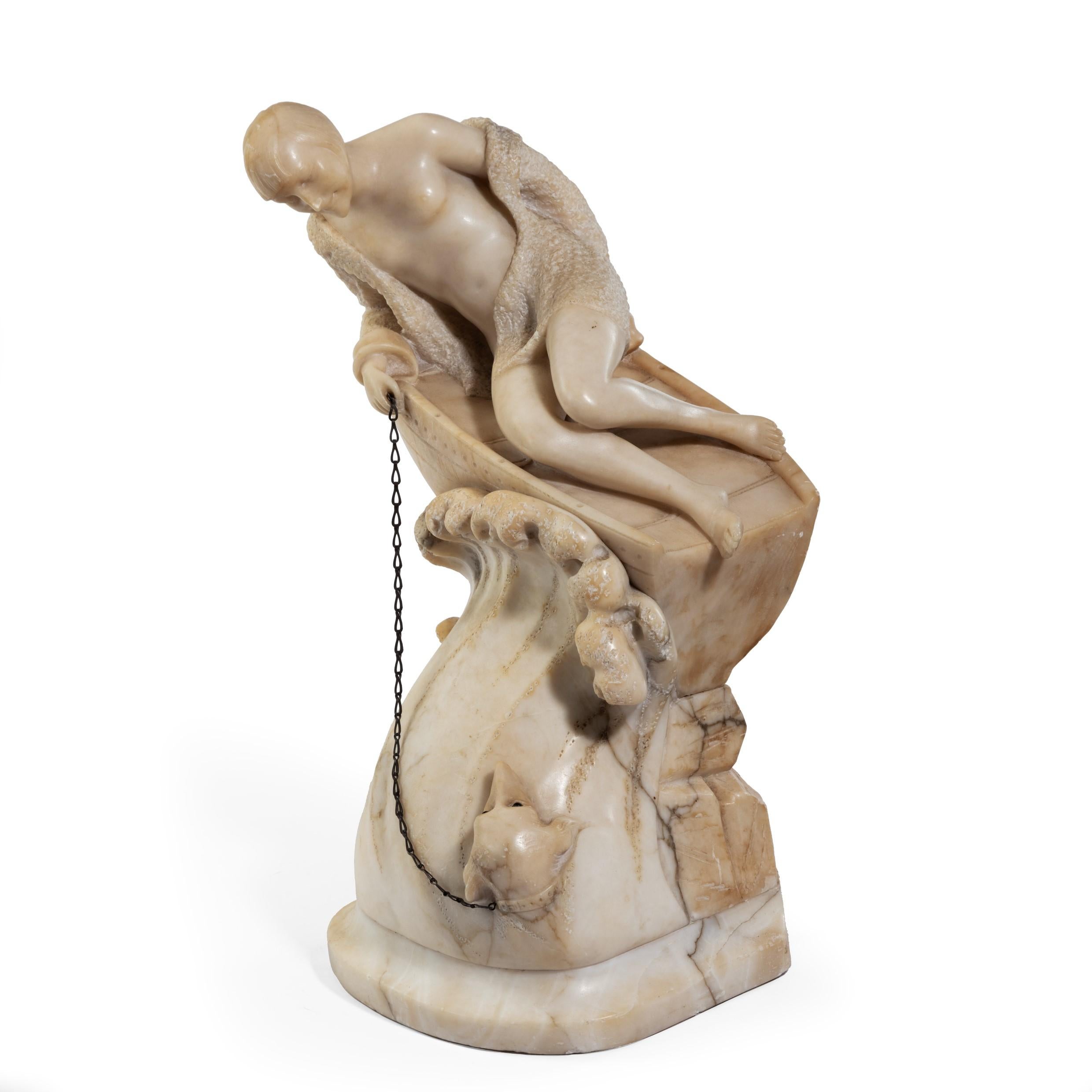 Scultura in alabastro Art Carved raffigurante una ragazza poco vestita che si sporge da un gommone per guardare il suo cane che nuota accanto a lei con una catena. 

Inglese, circa 1920.