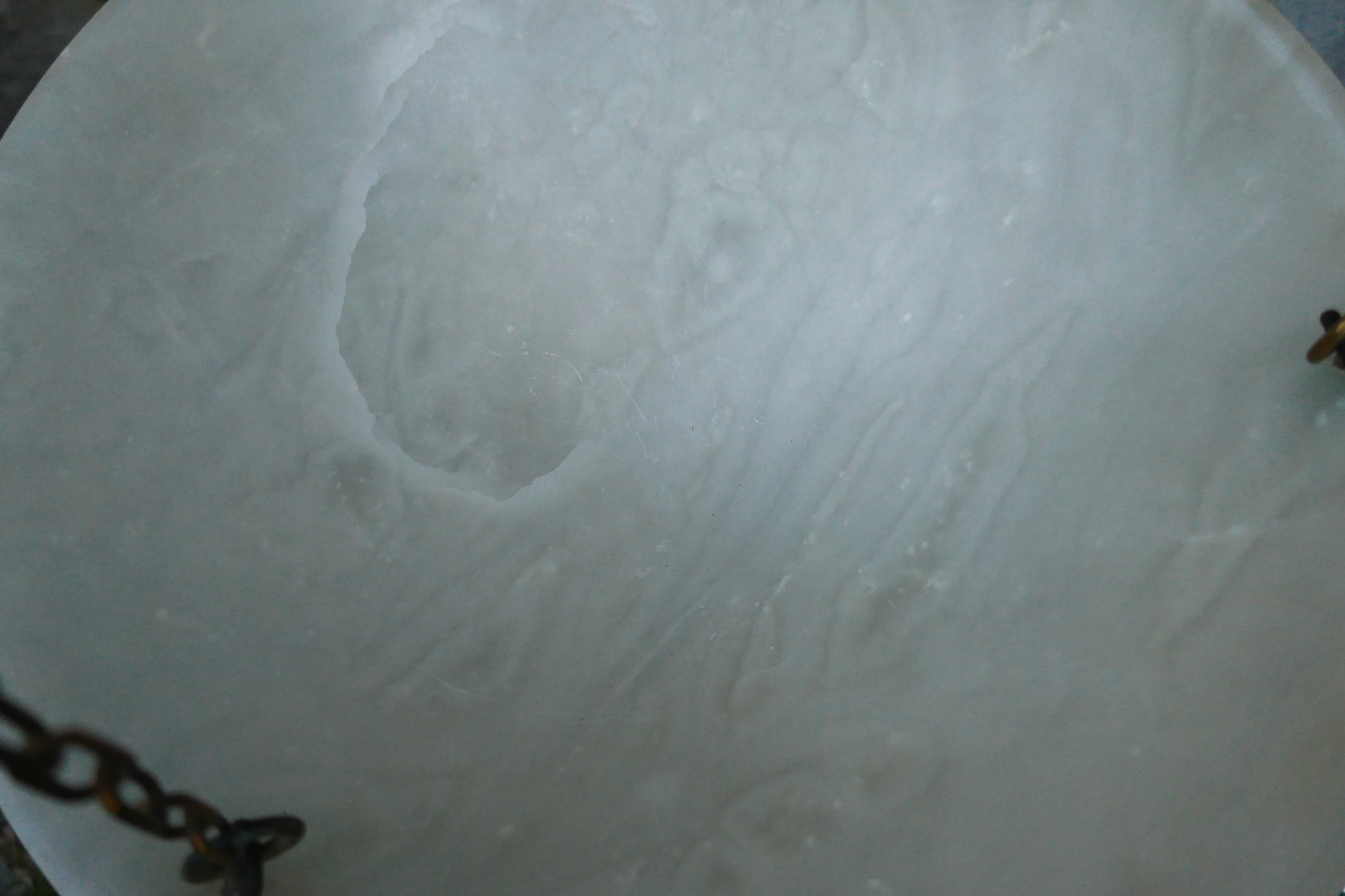 Art Deco alabaster chandelier. in vendita 3