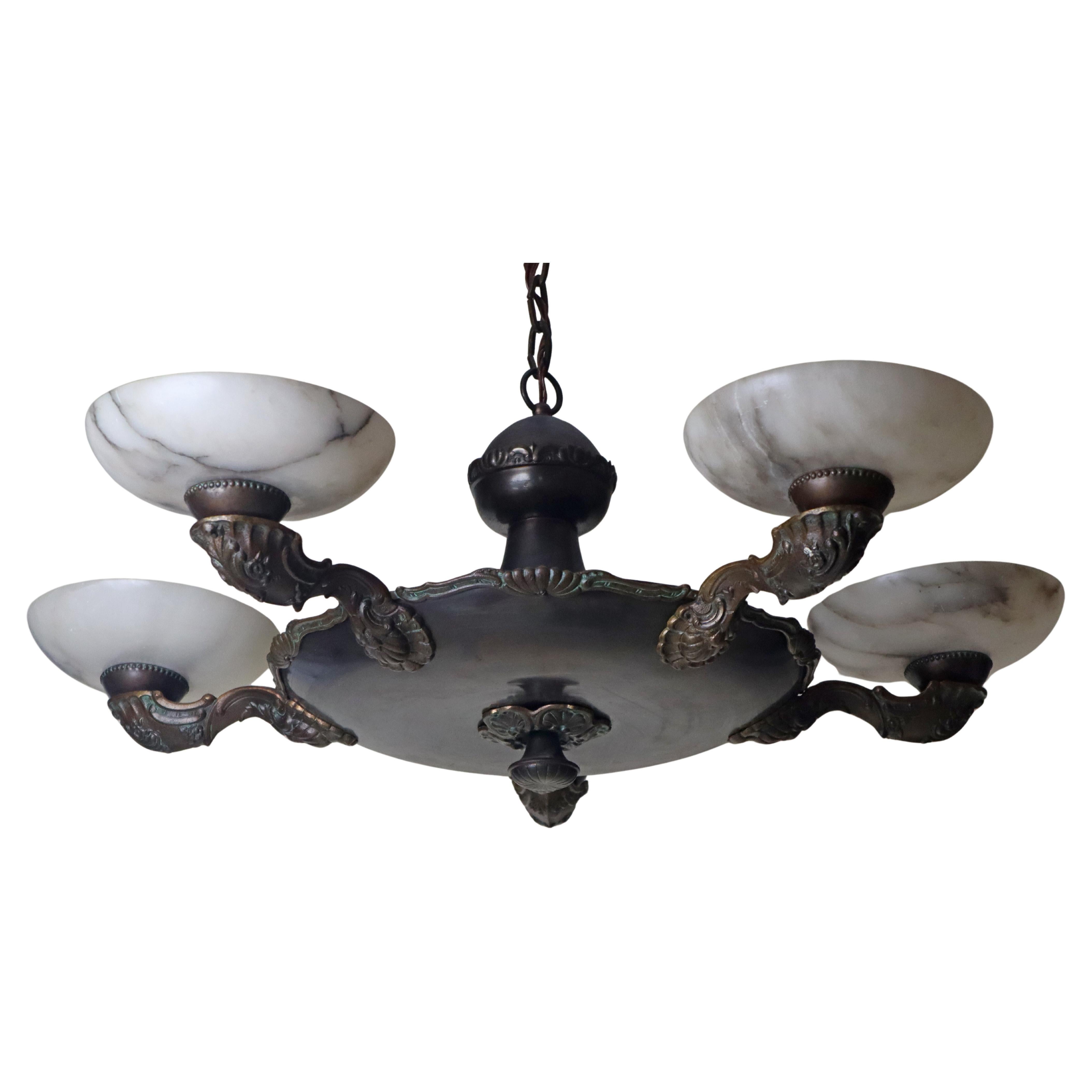 Lampadario Art Decor in alabastro con decorazioni floreali, anni 
30