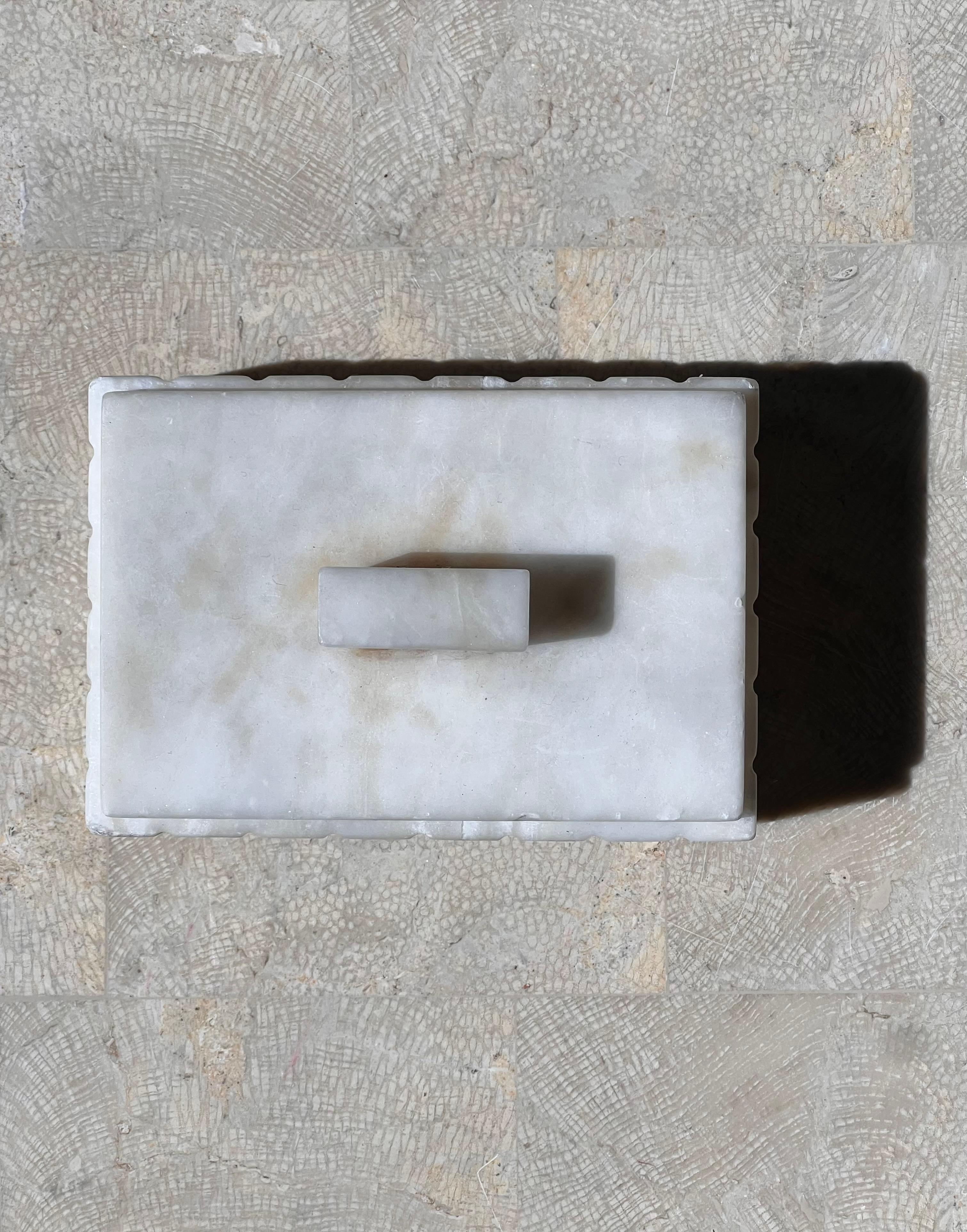 Art deco alabaster decorative trinket box, 20th century 3