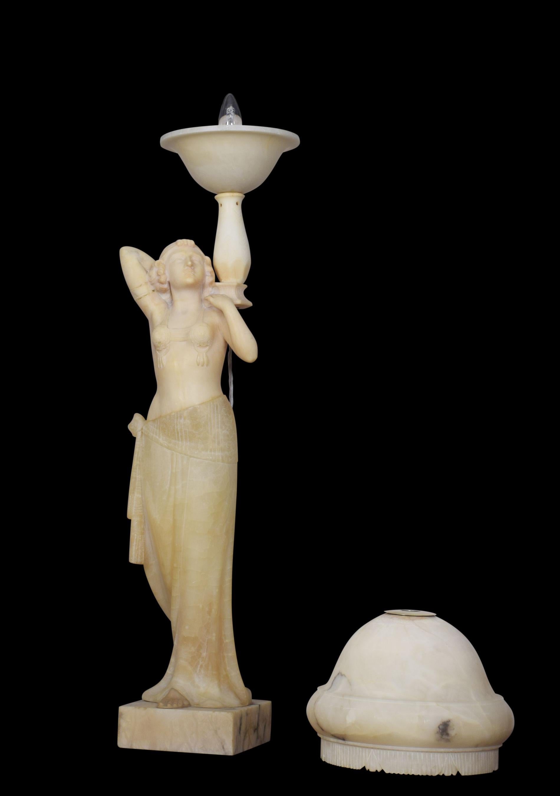 Lampe figurative Art Déco en albâtre en vente 3