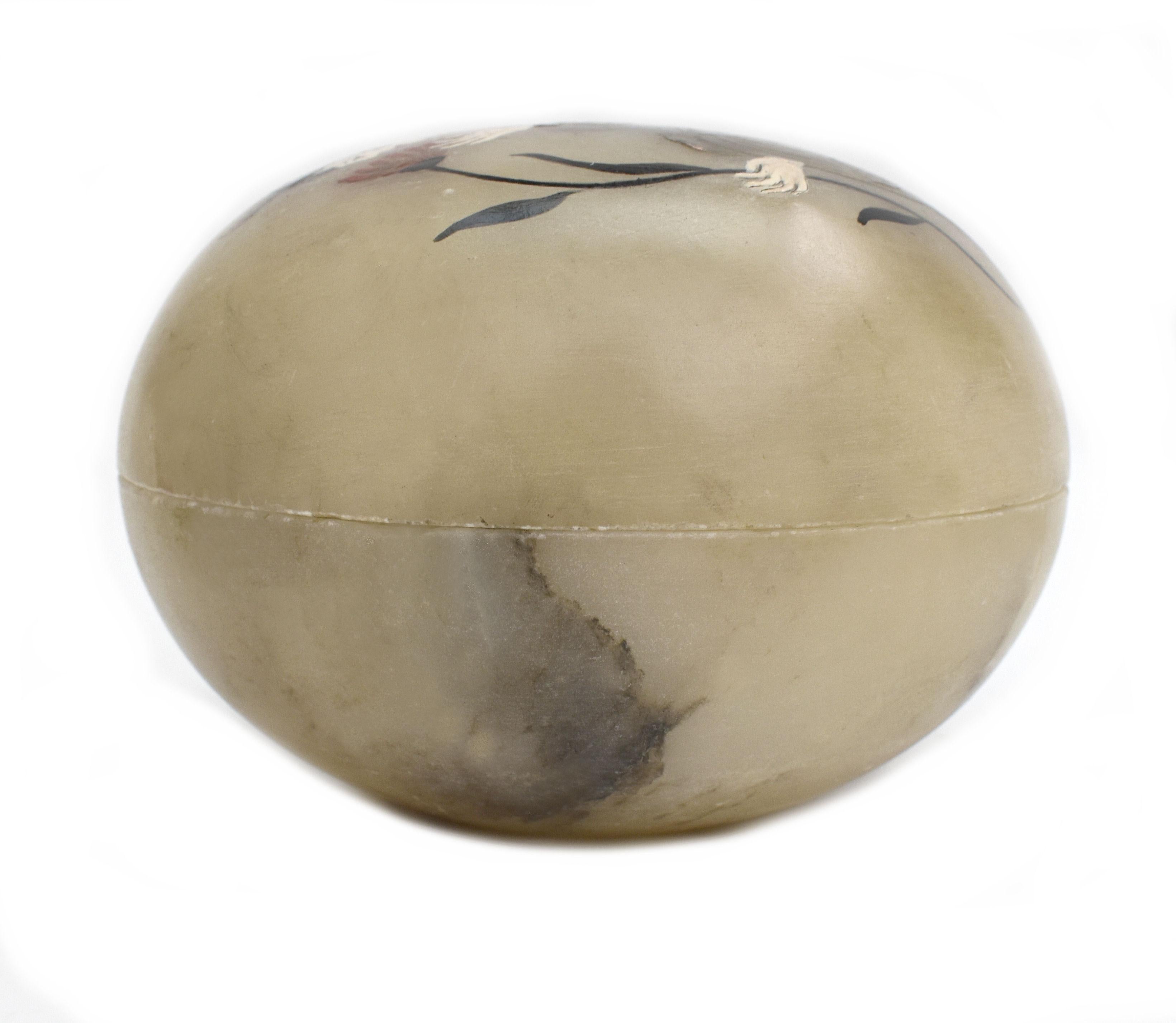 Art Deco Alabaster French Powder Vanity Jar, c1930 For Sale 4