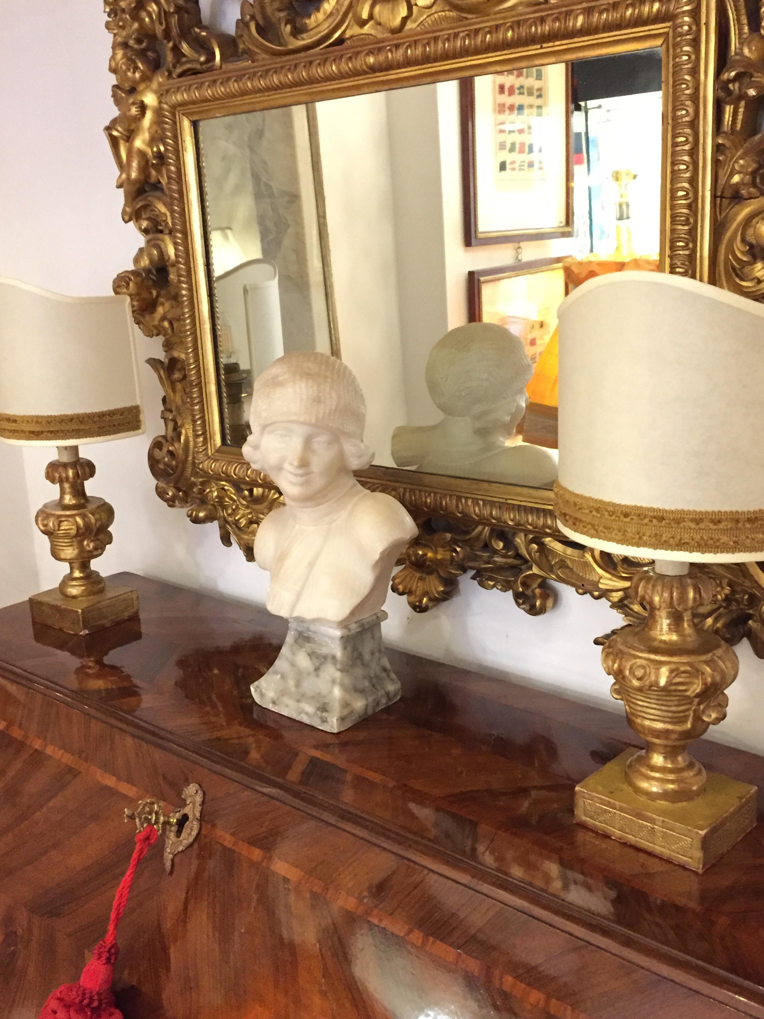 Art Deco Girl Figure Alabaster Sculpture Italian Bust by Guerrieri 1920 circa In Good Condition In Milano, MI