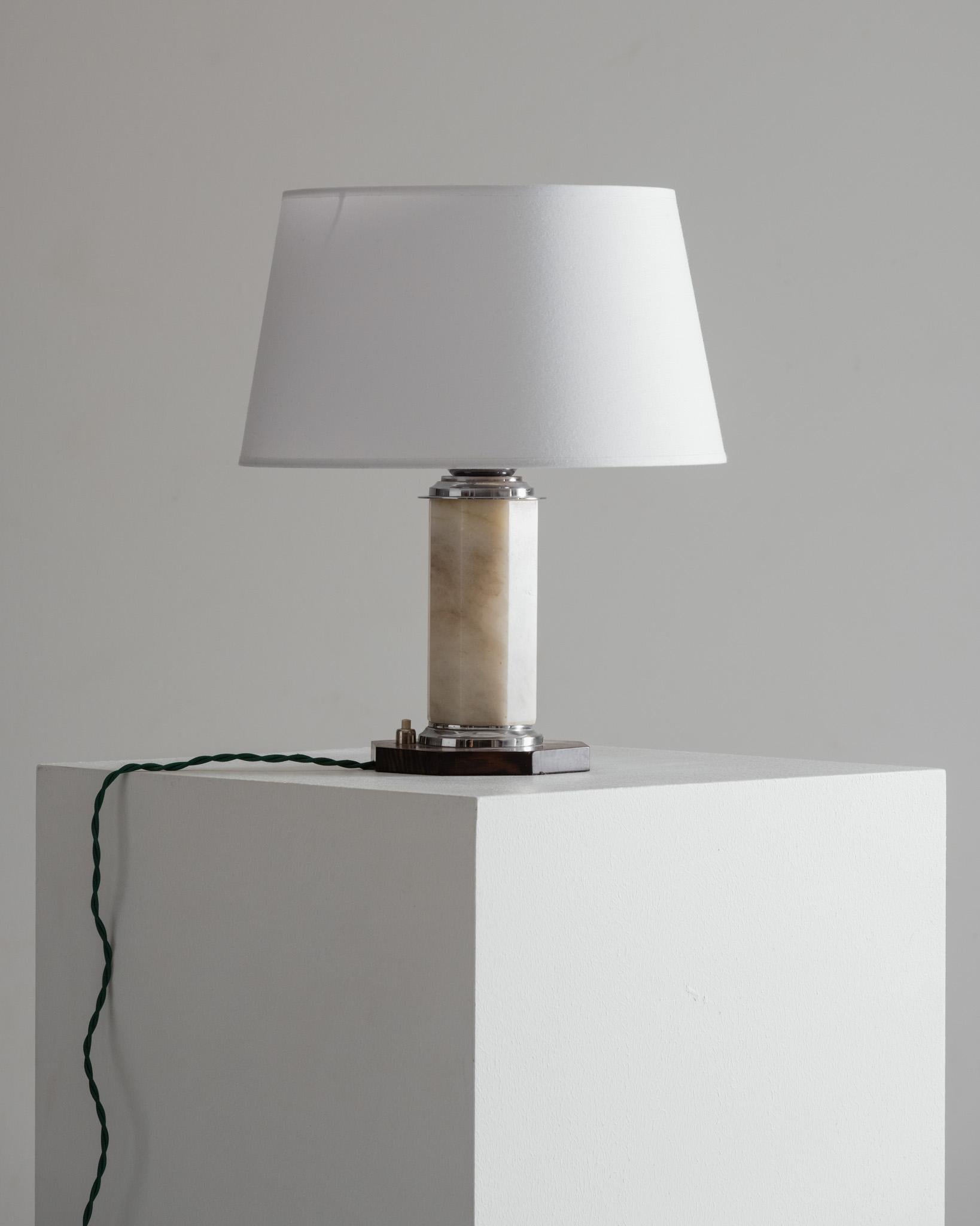 Mid-20th Century Art Deco Alabaster Lamp, 1930s For Sale