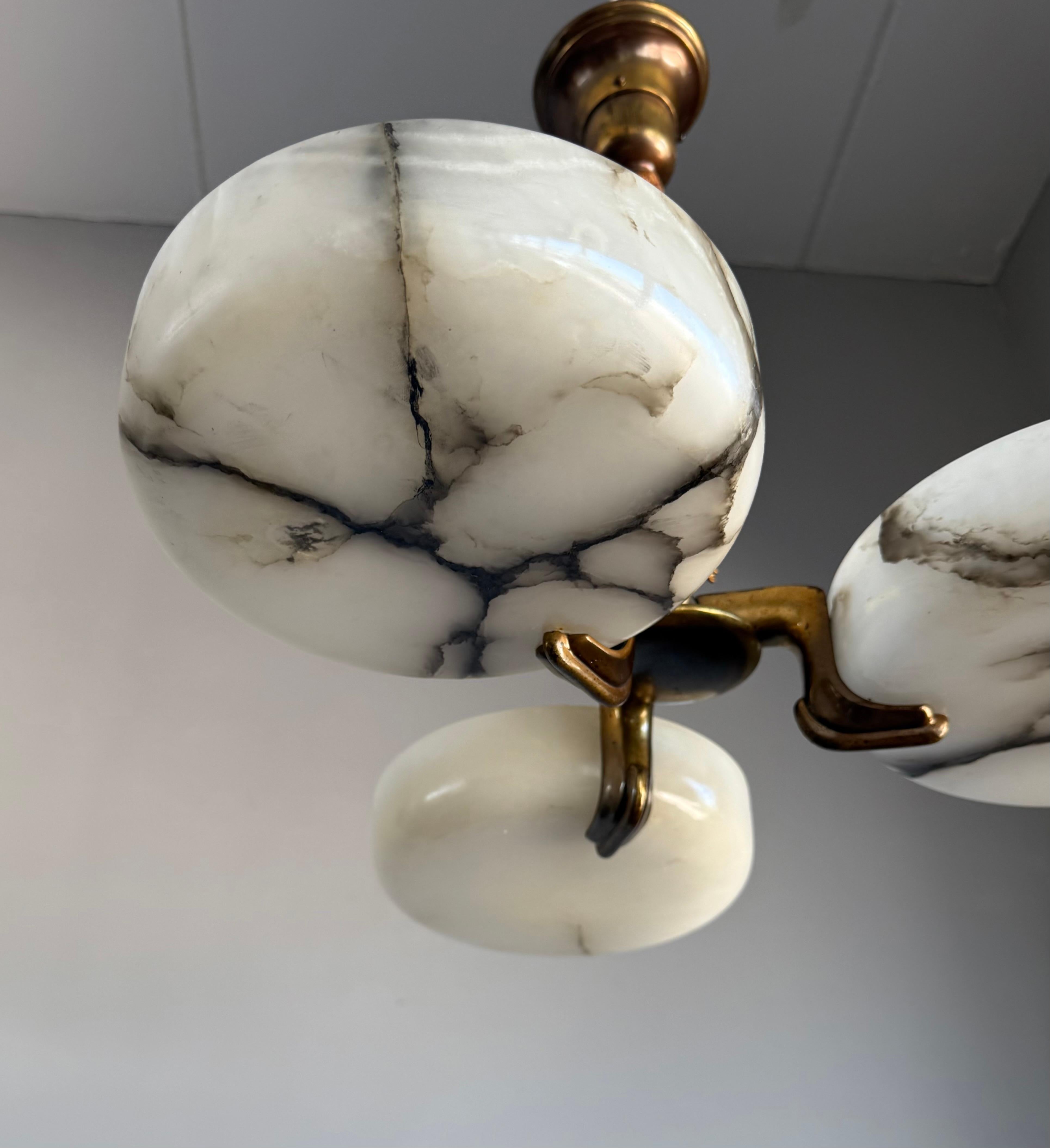 Stunning and Rare Art Deco Alabaster Chandelier, early 20th Century, Italy For Sale 6
