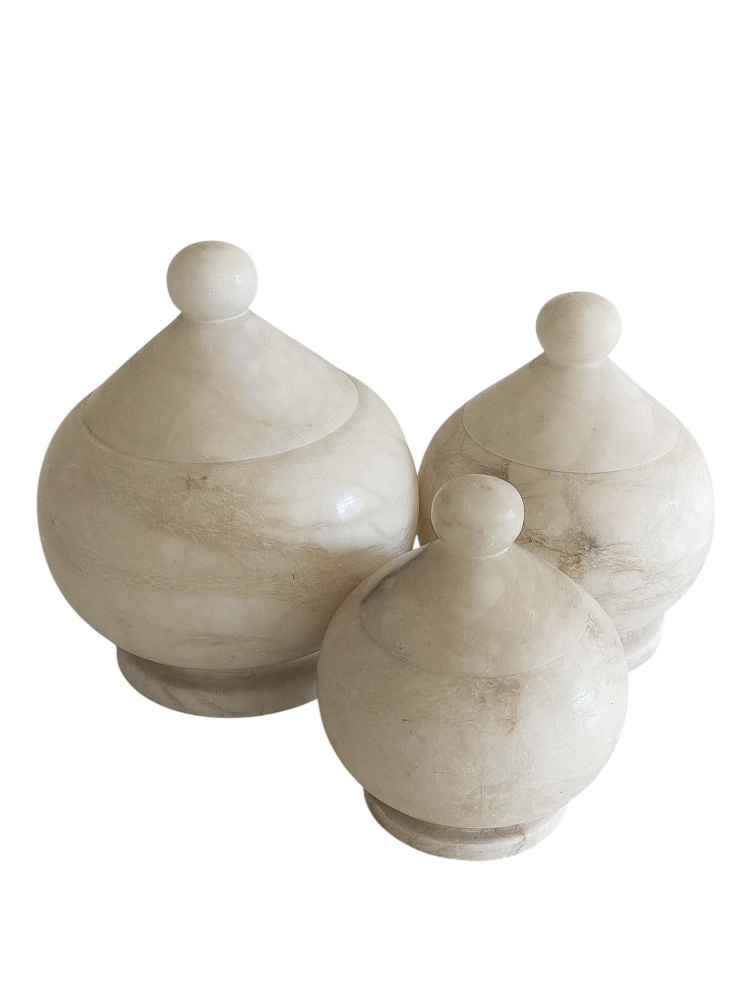 Hand-Carved Art Deco Alabaster Set of Three Urns, Handmade in Spain ci. the 1930s
