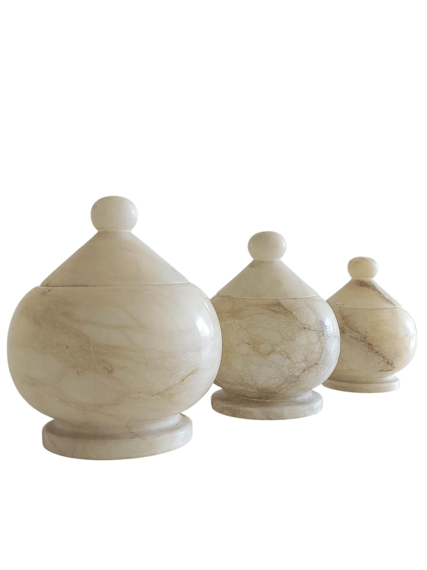 Mid-20th Century Art Deco Alabaster Set of Three Urns, Handmade in Spain ci. the 1930s