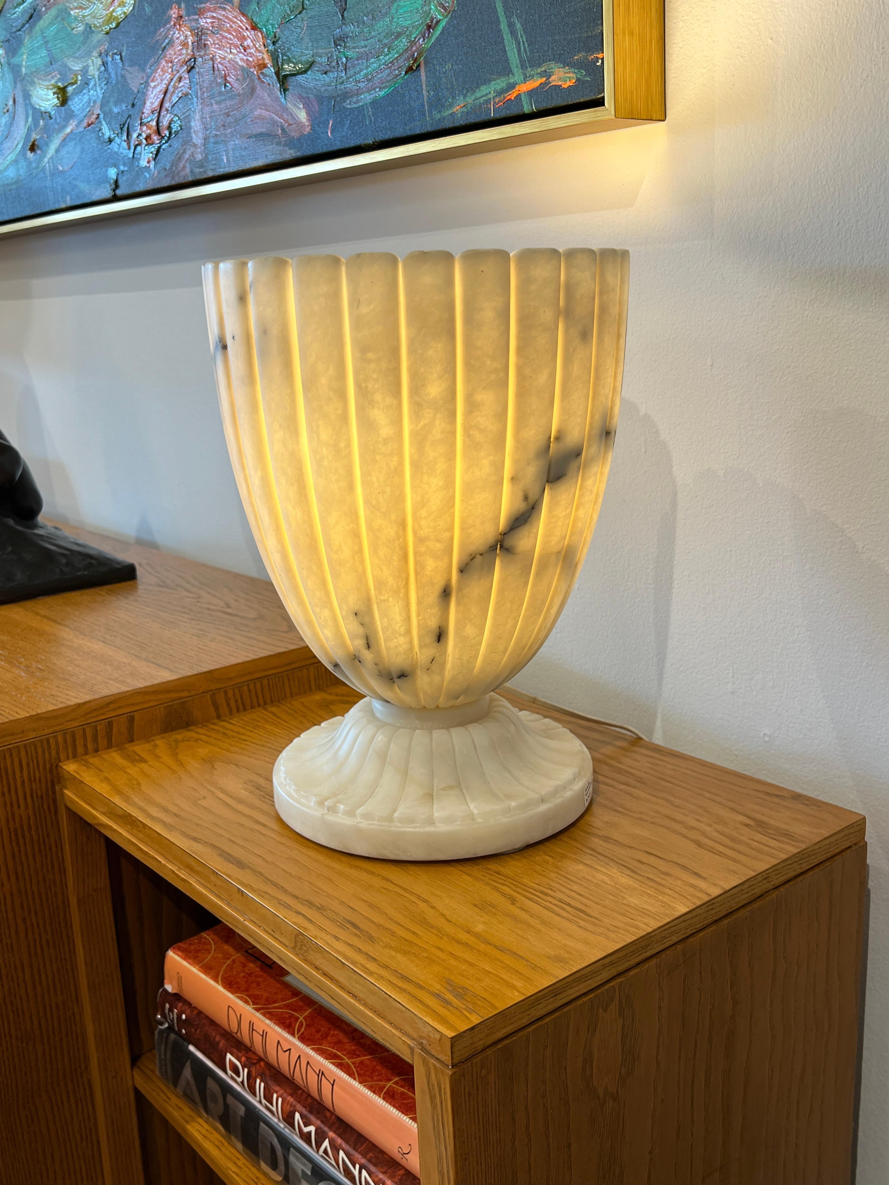 20th Century Art Deco Alabaster Table Lamp For Sale