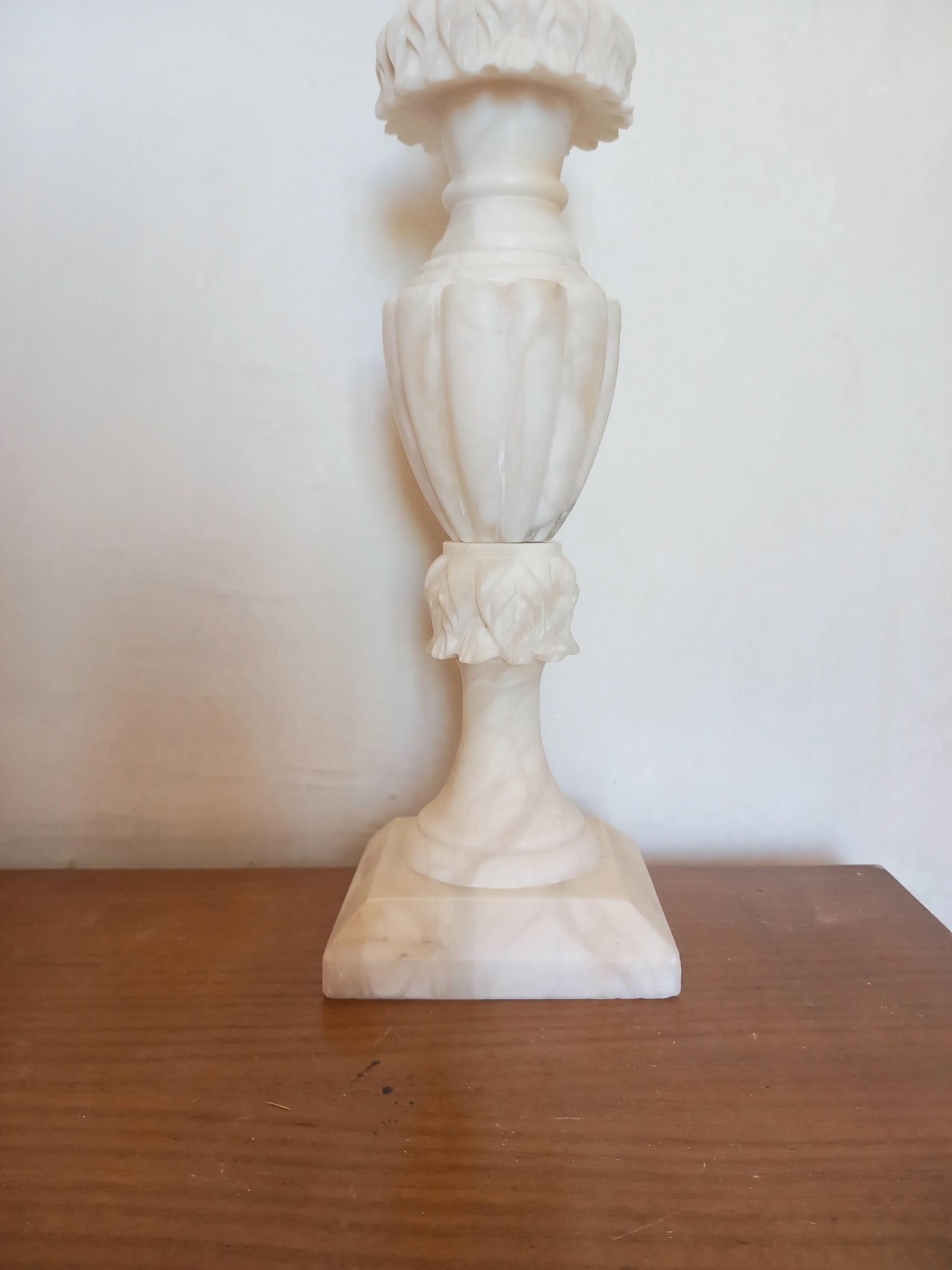 Art Deco Alabaster Table Lamp White Color For Sale 8