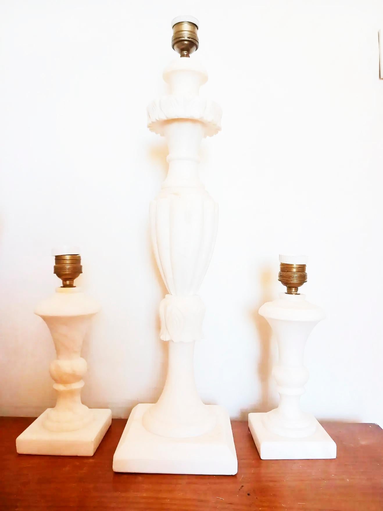 Espagnol Lampe de bureau Art Déco en albâtre blanc en vente