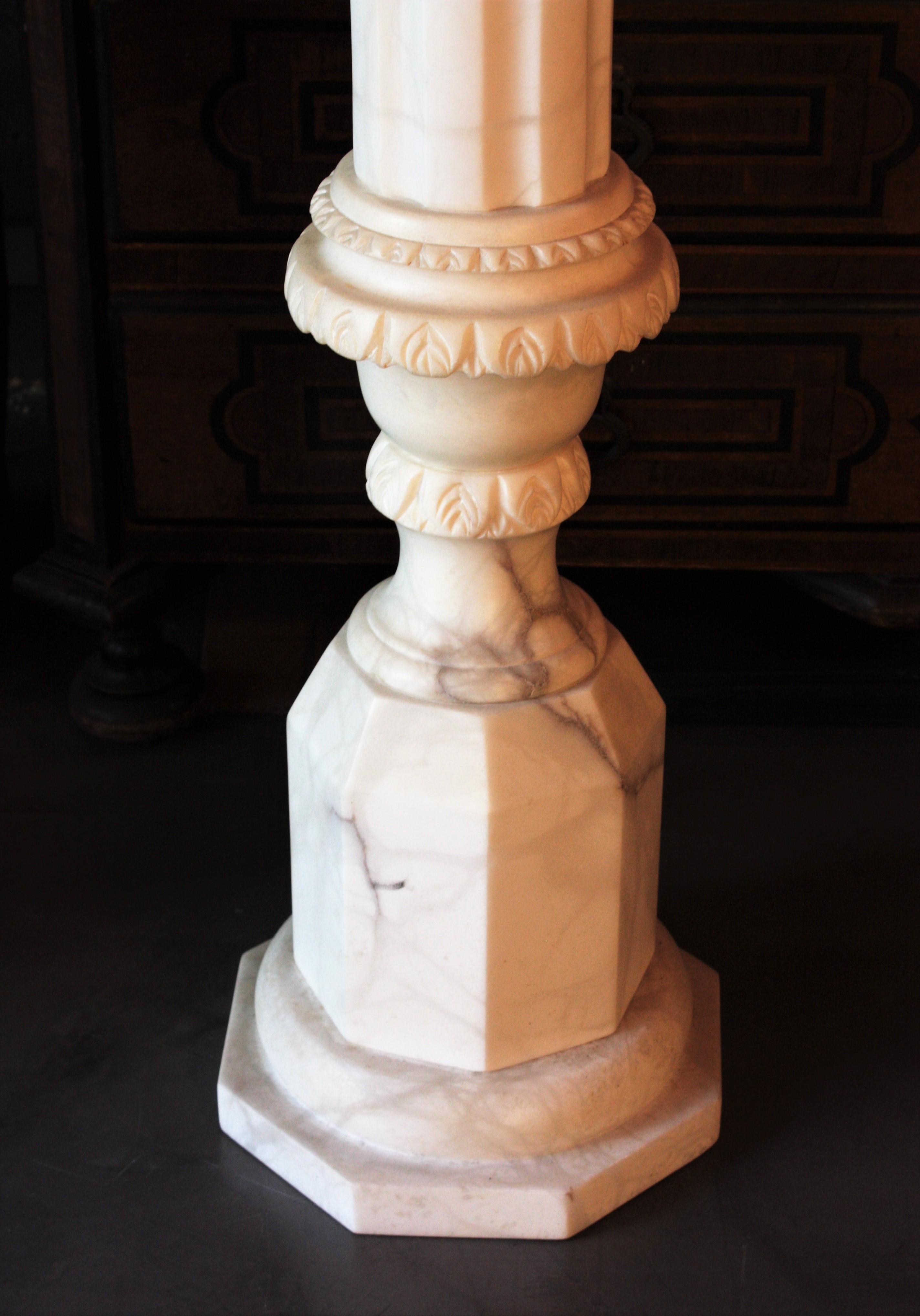 Alabaster Neoclassical Urn on Column Pedestal Floor Lamp, Art Deco Period For Sale 5