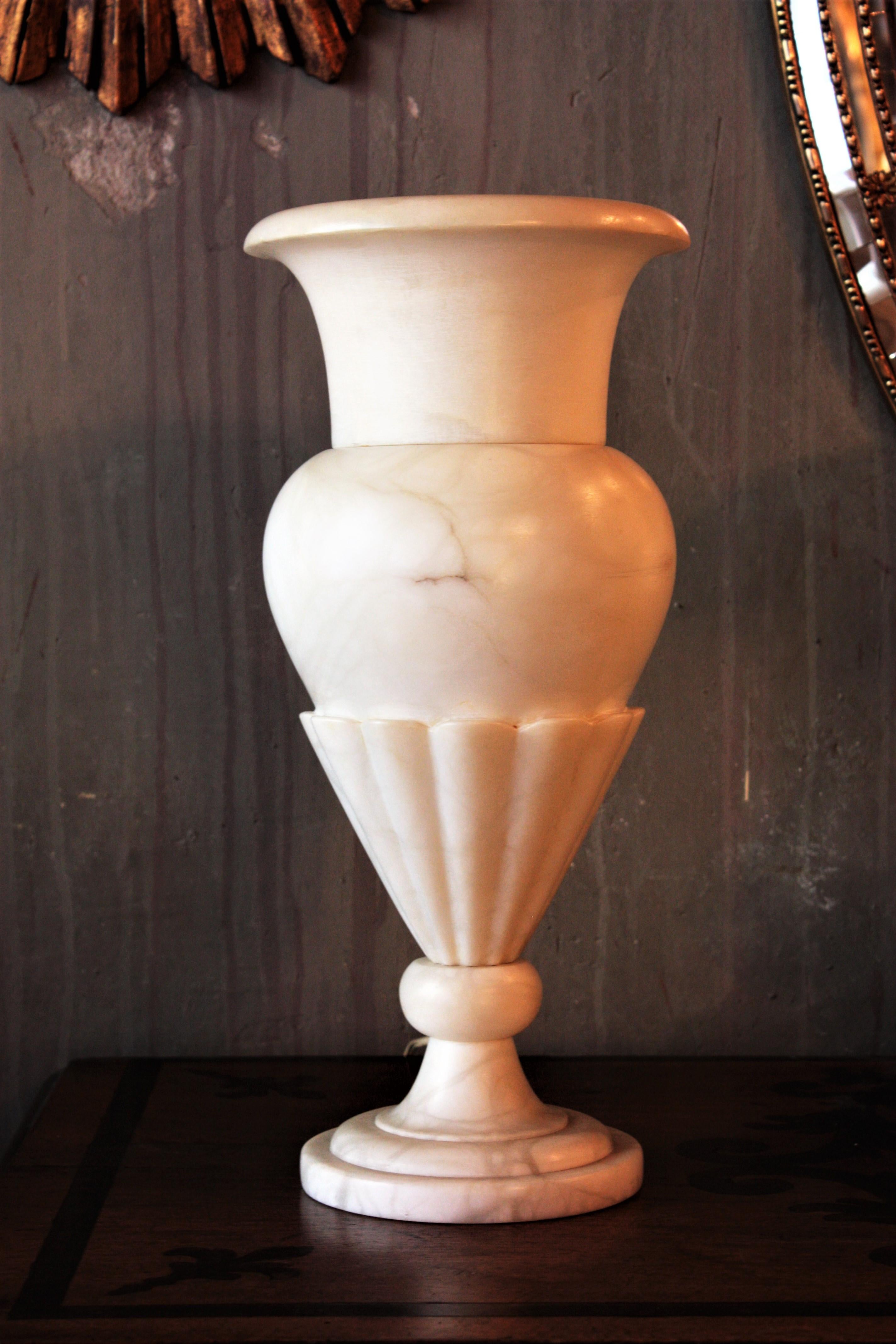 Spanish Alabaster Neoclassical Urn on Column Pedestal Floor Lamp, Art Deco Period For Sale