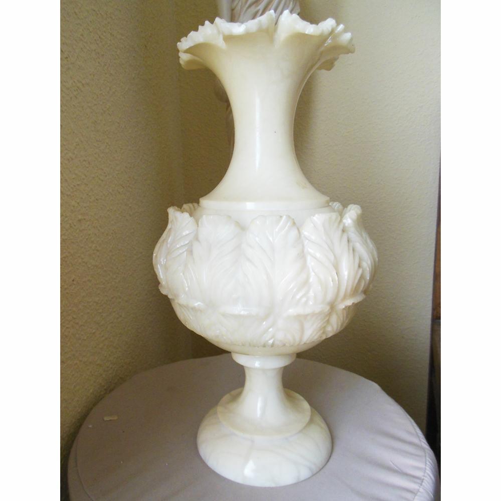 Art Deco Alabaster White Table Lamp, Italy, First Half of The 20th Century 1