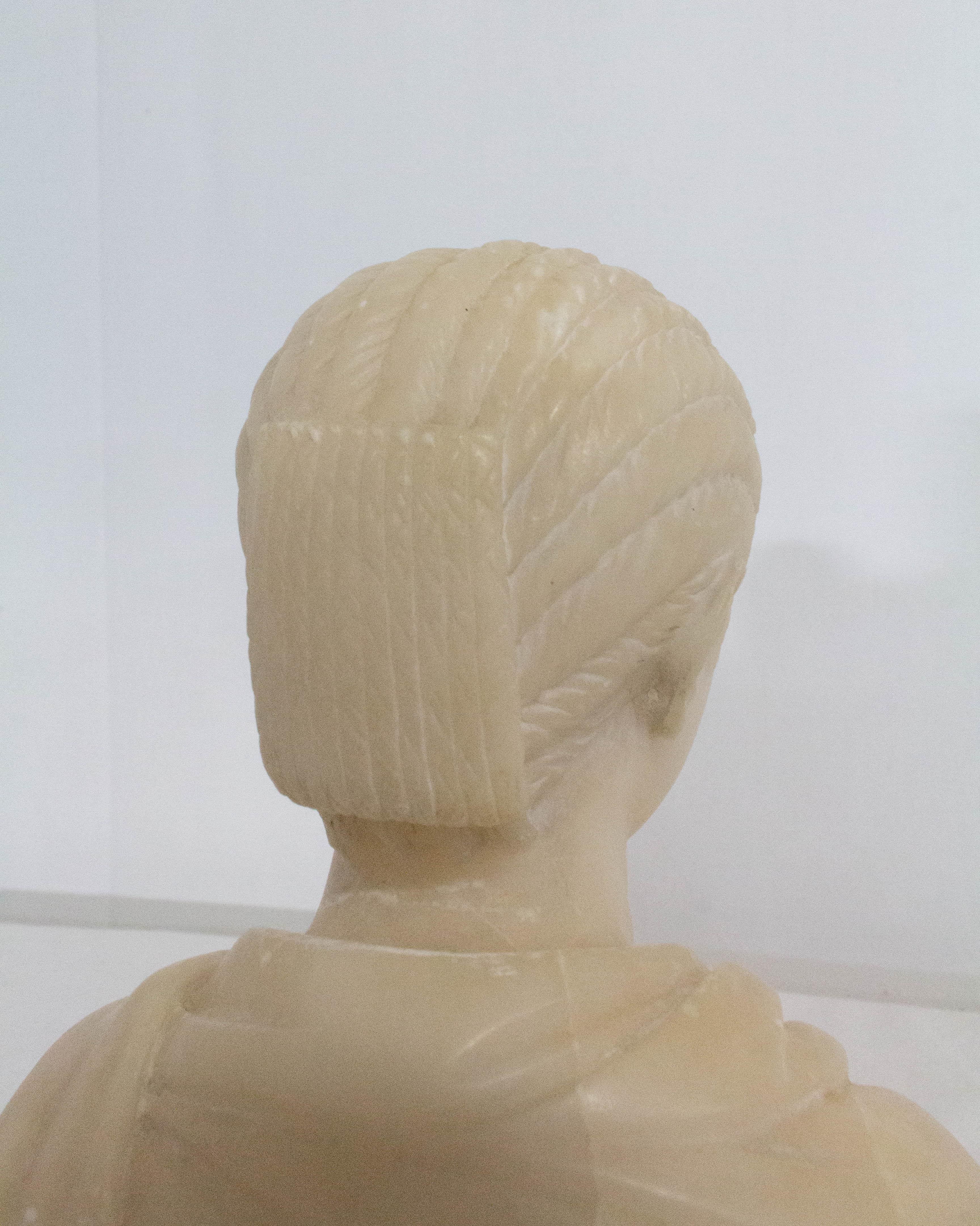 Art Deco Albaster Plautilla Bust Neoclassic, Early 20th Century For Sale 1