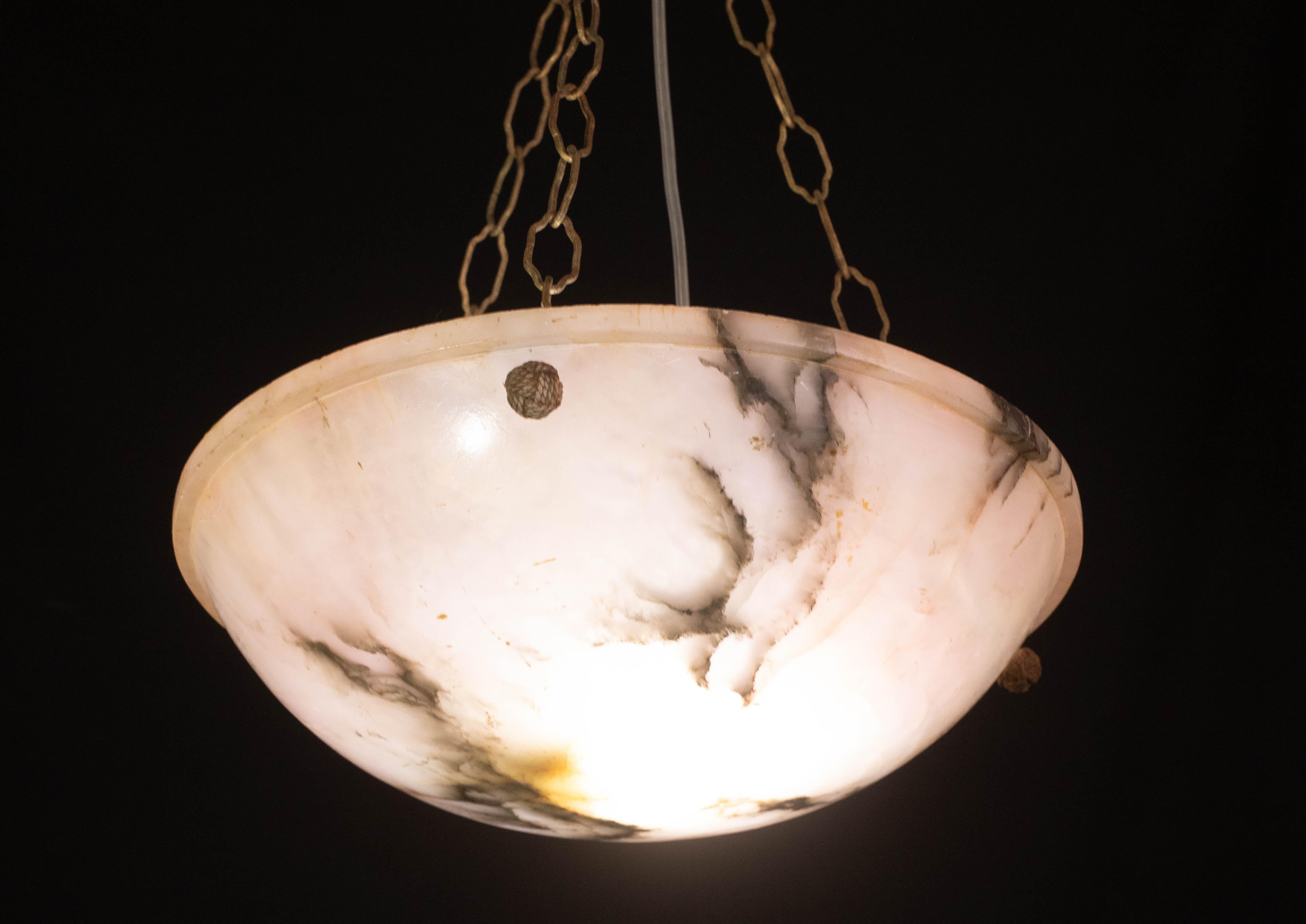 Araña Art Decò Albaster blanca y rosa, años 50 en venta 3