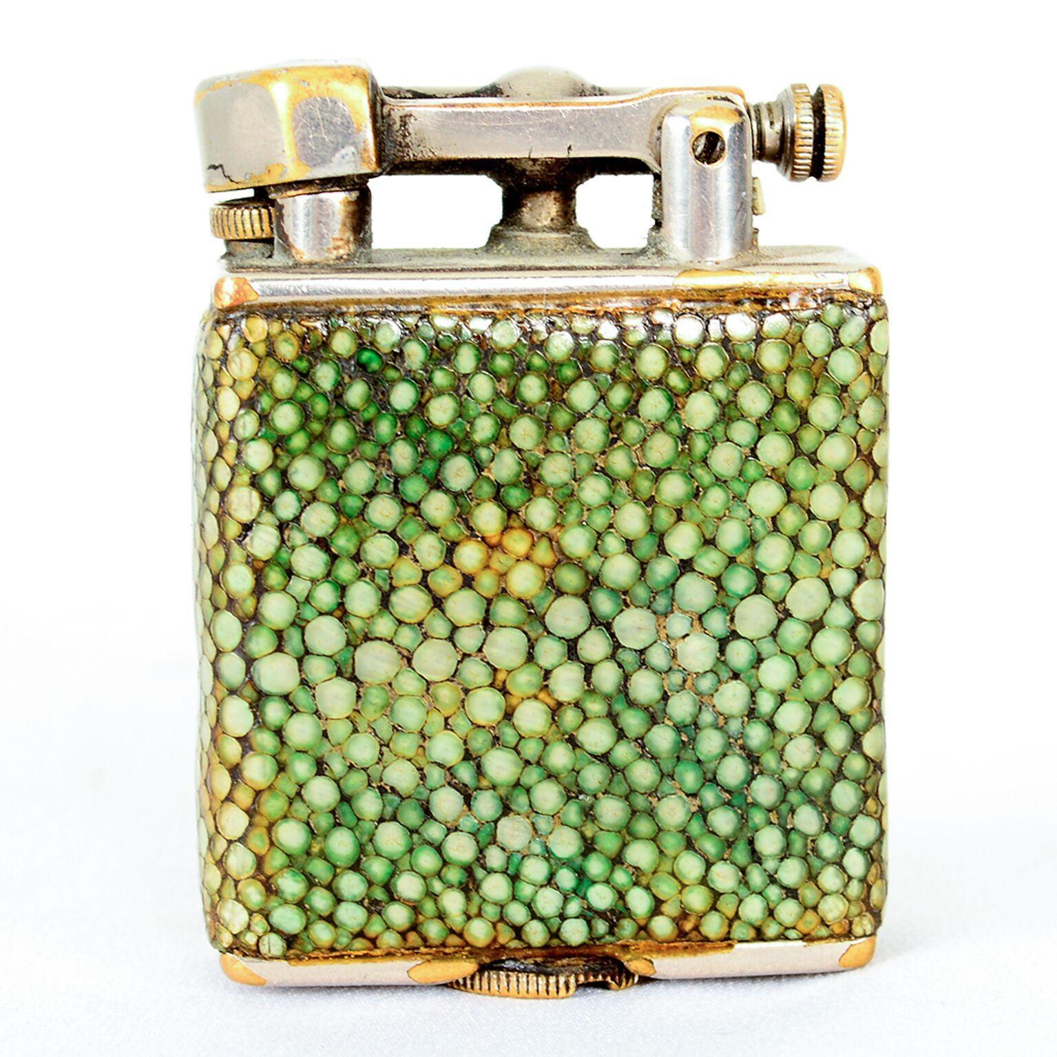 For your consideration: Exquisite Alfred Dunhill Collectible Lighter from England. Stamped 