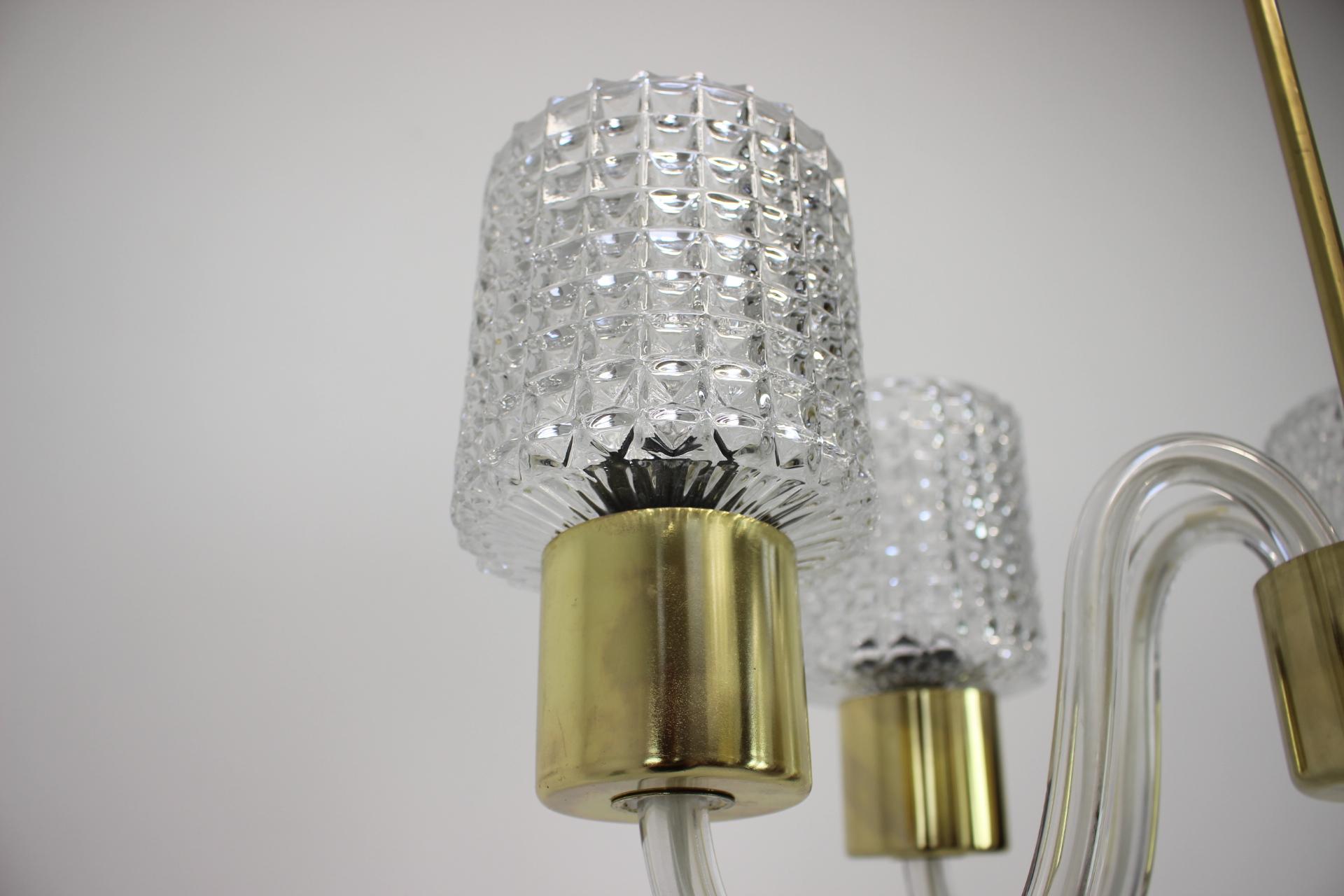 Lampadario Art Deco interamente in vetro di Kamenicky Senov, anni '60, Cecoslovacchia in vendita 5