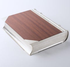 Scatola Art Deco in argento e legno di alpaca, design di un libro, Spagna circa 1930
