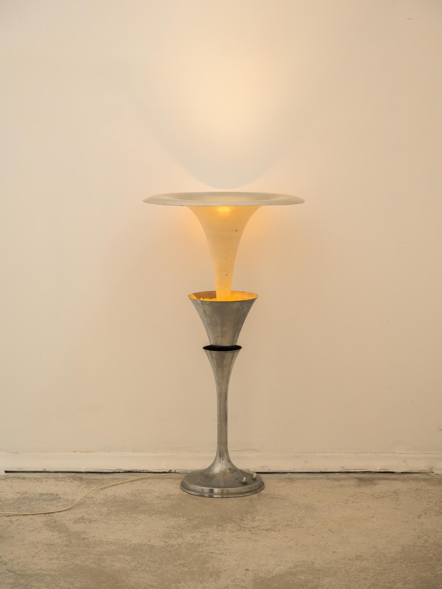 Lampe à poser Art déco en aluminium de Josef Hoffmann pour Osram Bon état - En vente à Marseille, FR