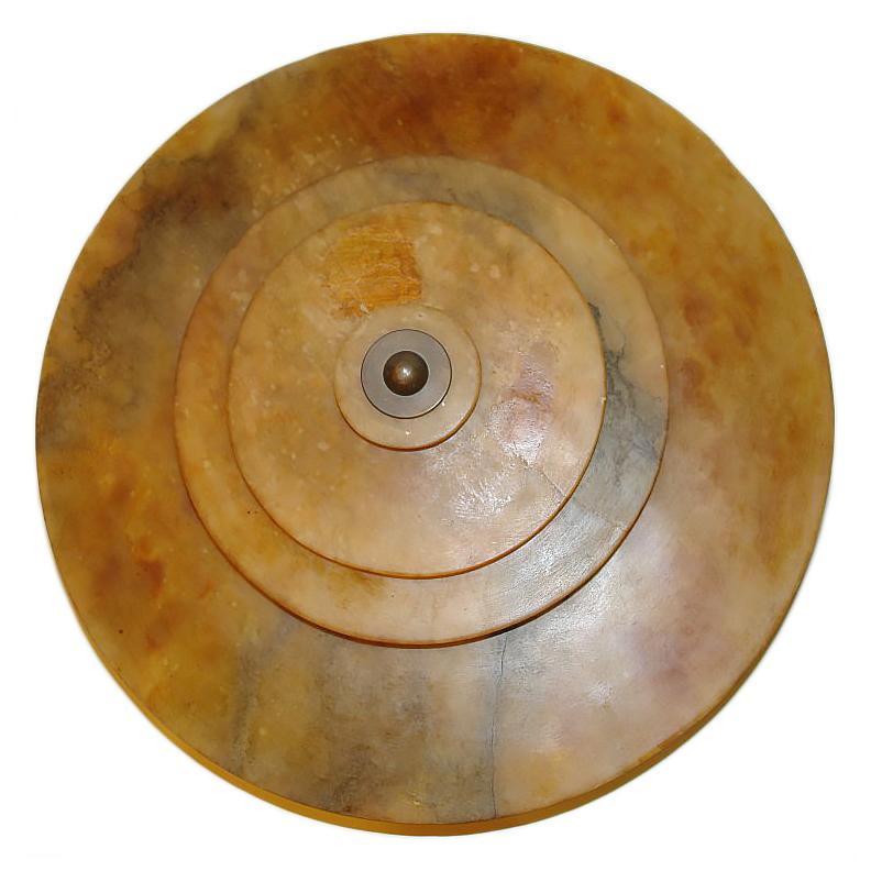 Art Deco Amber Alabaster Light Fixture In Good Condition For Sale In New York, NY