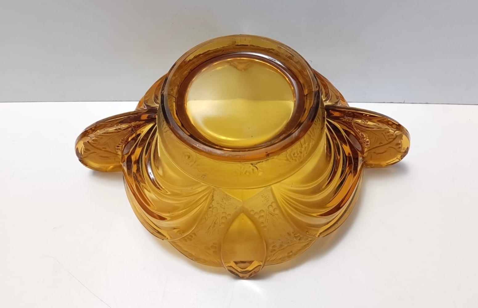 Ciotola o centrotavola in vetro soffiato ambrato Art Deco di Brockwitz, Germania in vendita 1