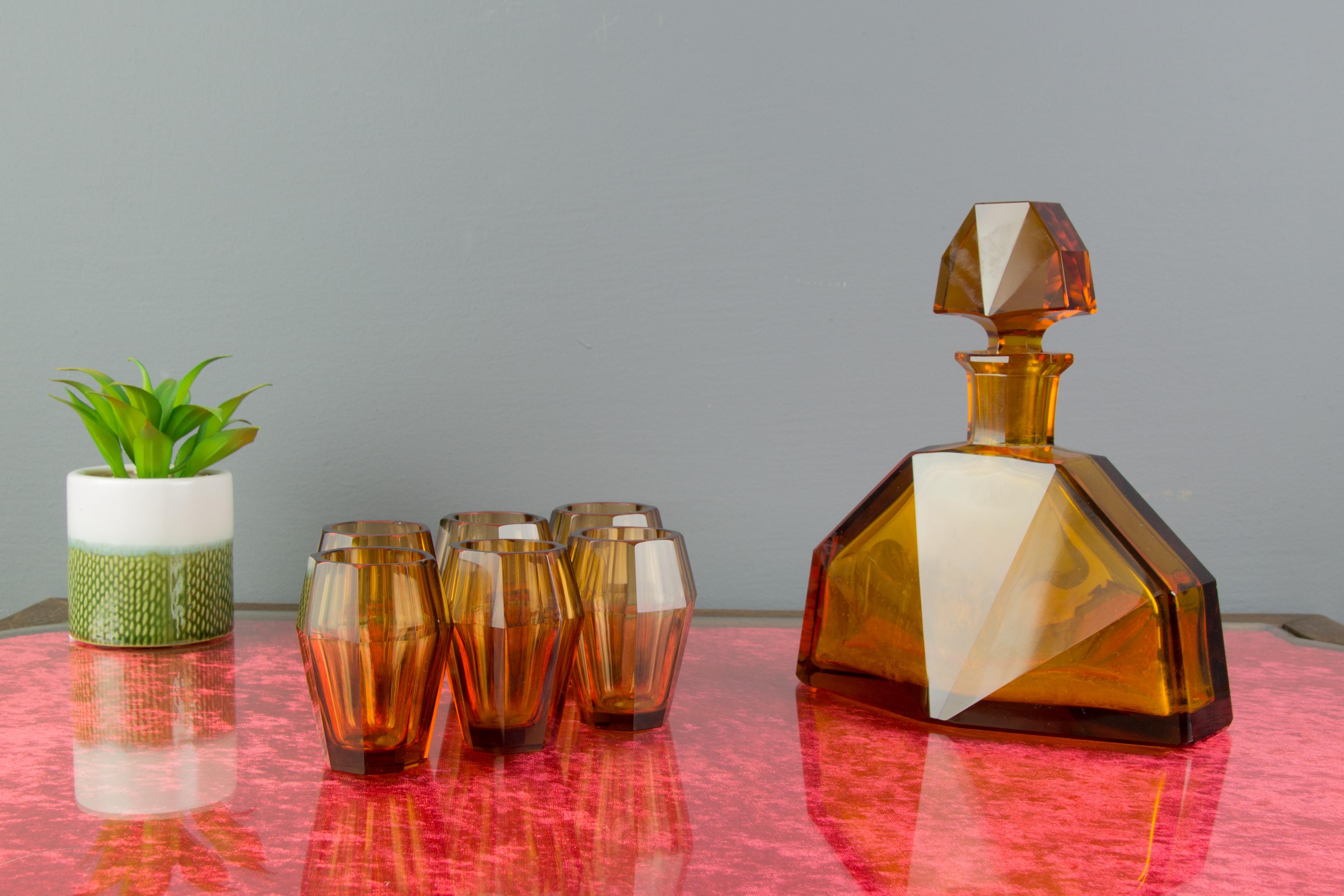 Art Deco Amber Colored Bohemian Glass Decanter and 6 Glasses Set, 1930s In Good Condition In Barntrup, DE