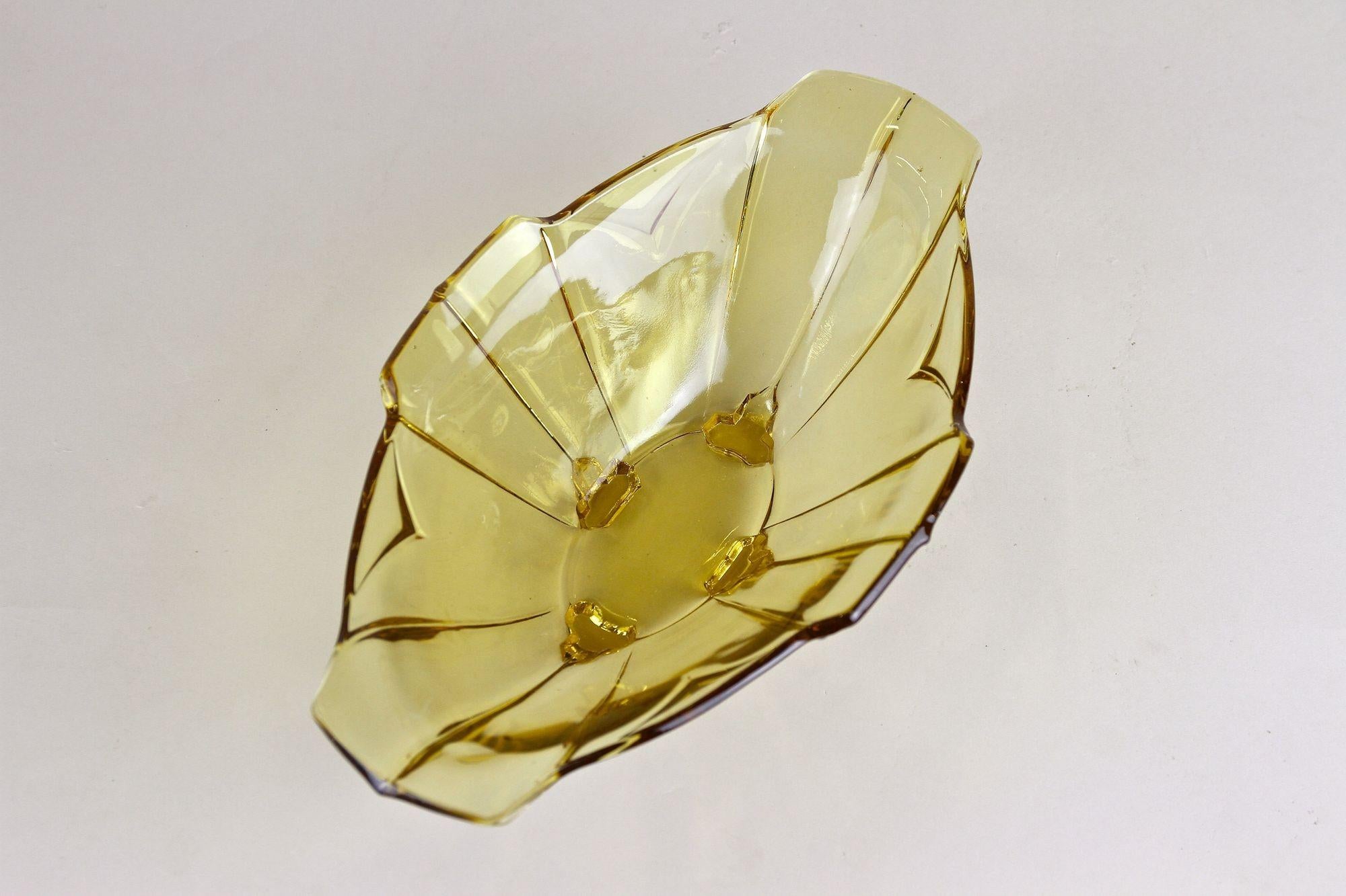 Jardinière/bol en verre de couleur ambre Art Déco, 20ème siècle, Autriche, vers 1920 en vente 7