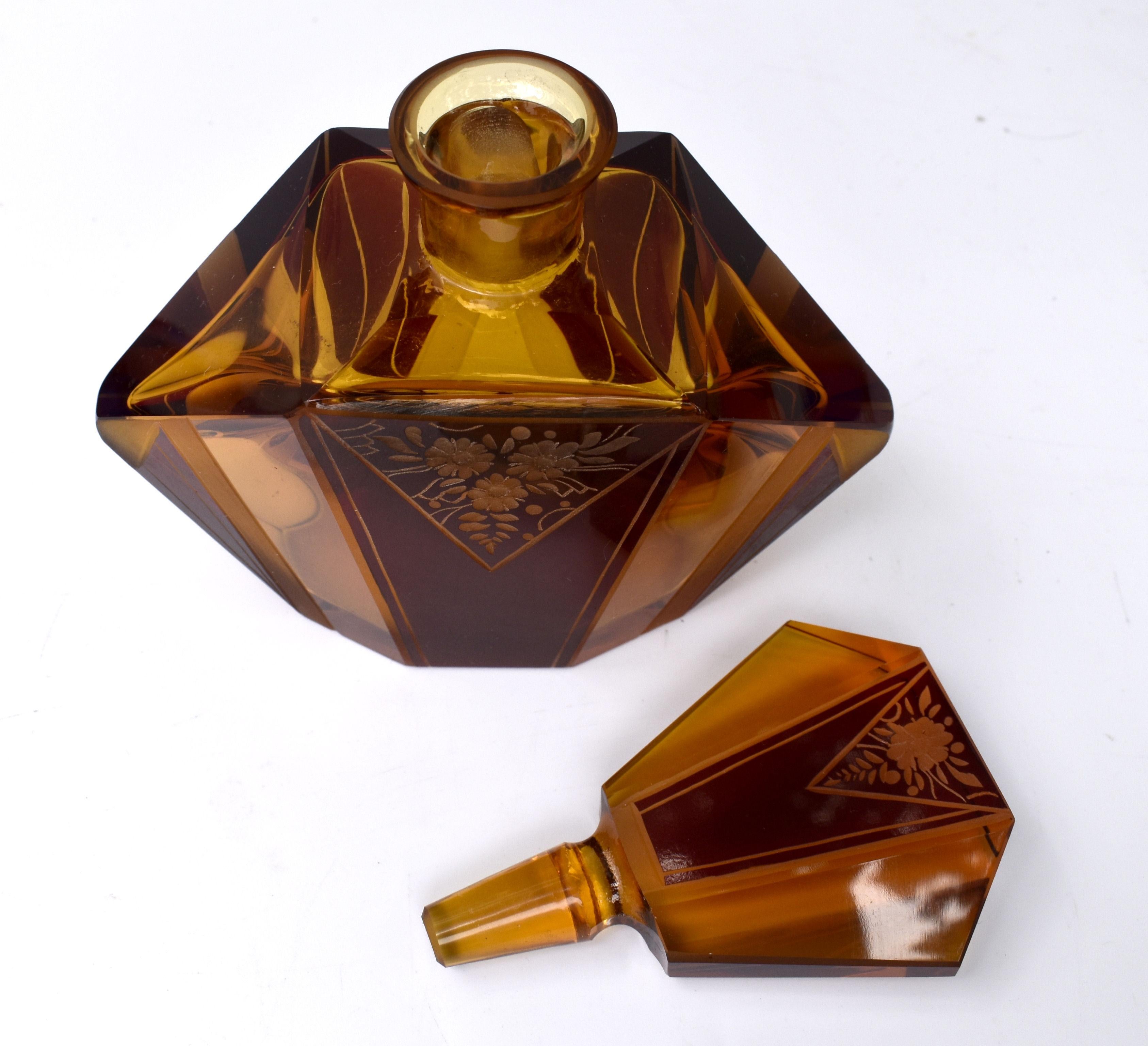 Art Deco Amber Coloured Glass Perfume Bottle by Karl Palda, c1930s 1