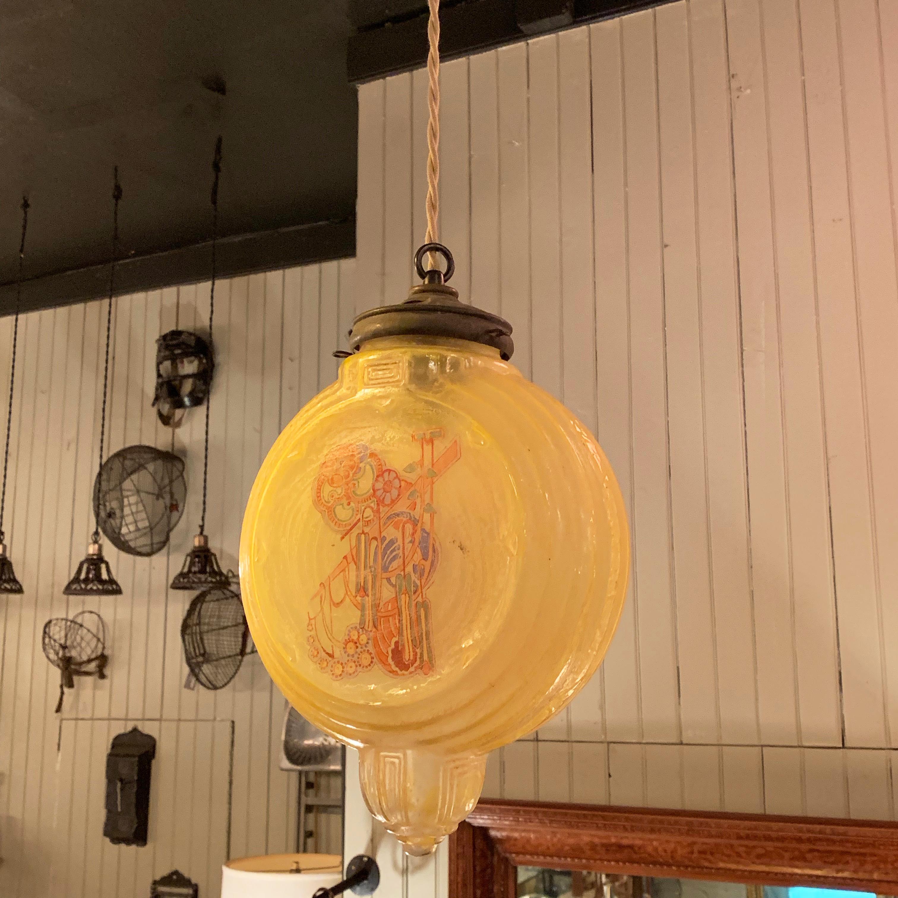 Art Deco Amber Glass Chinoiserie Pendant Light In Good Condition In Brooklyn, NY