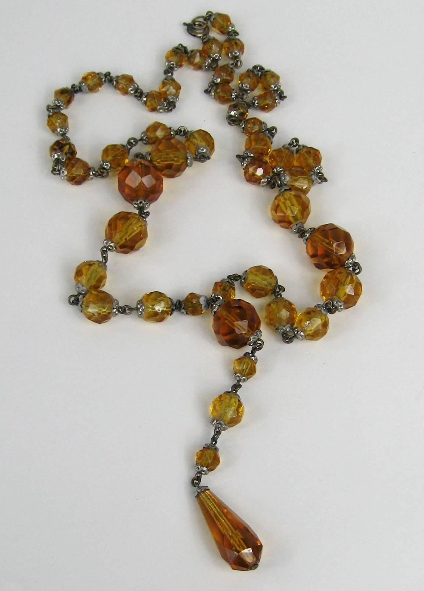 Art Deco Amber Glass Sautoir Necklace 1920s In Good Condition For Sale In Wallkill, NY