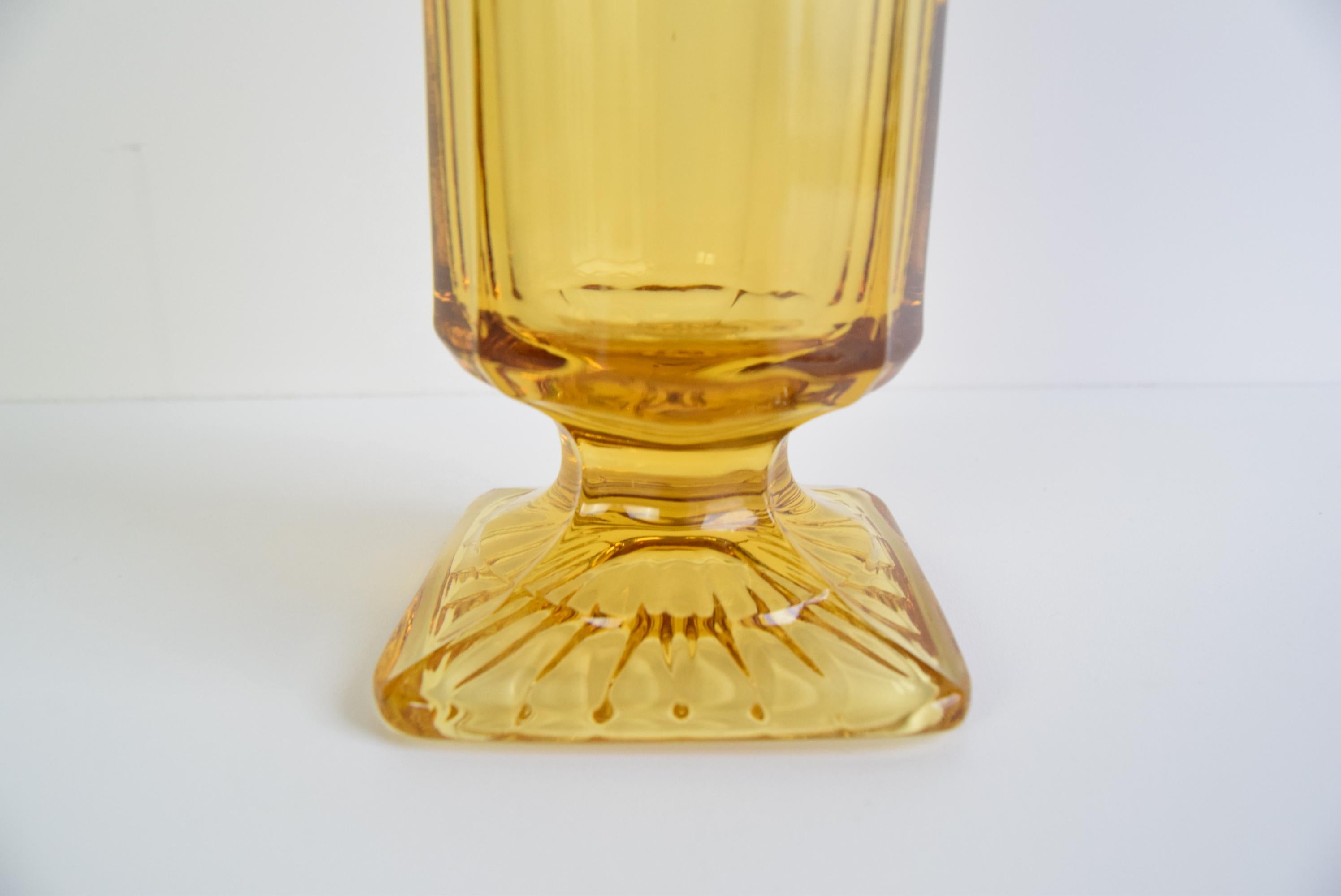 Vaso in vetro ambrato Art Deco, anni '40. in vendita 1