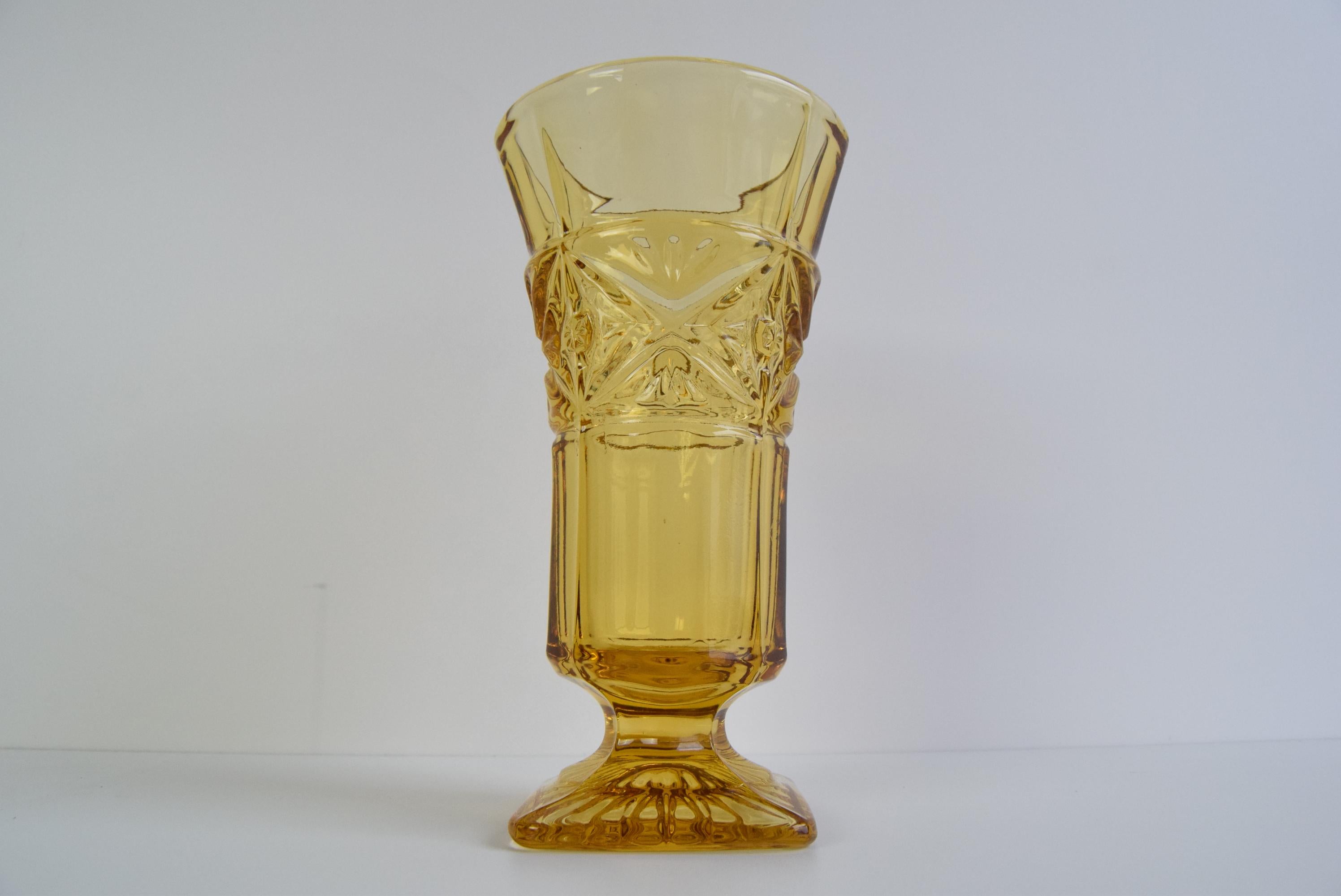 Vaso in vetro ambrato Art Deco, anni '40. in vendita 2