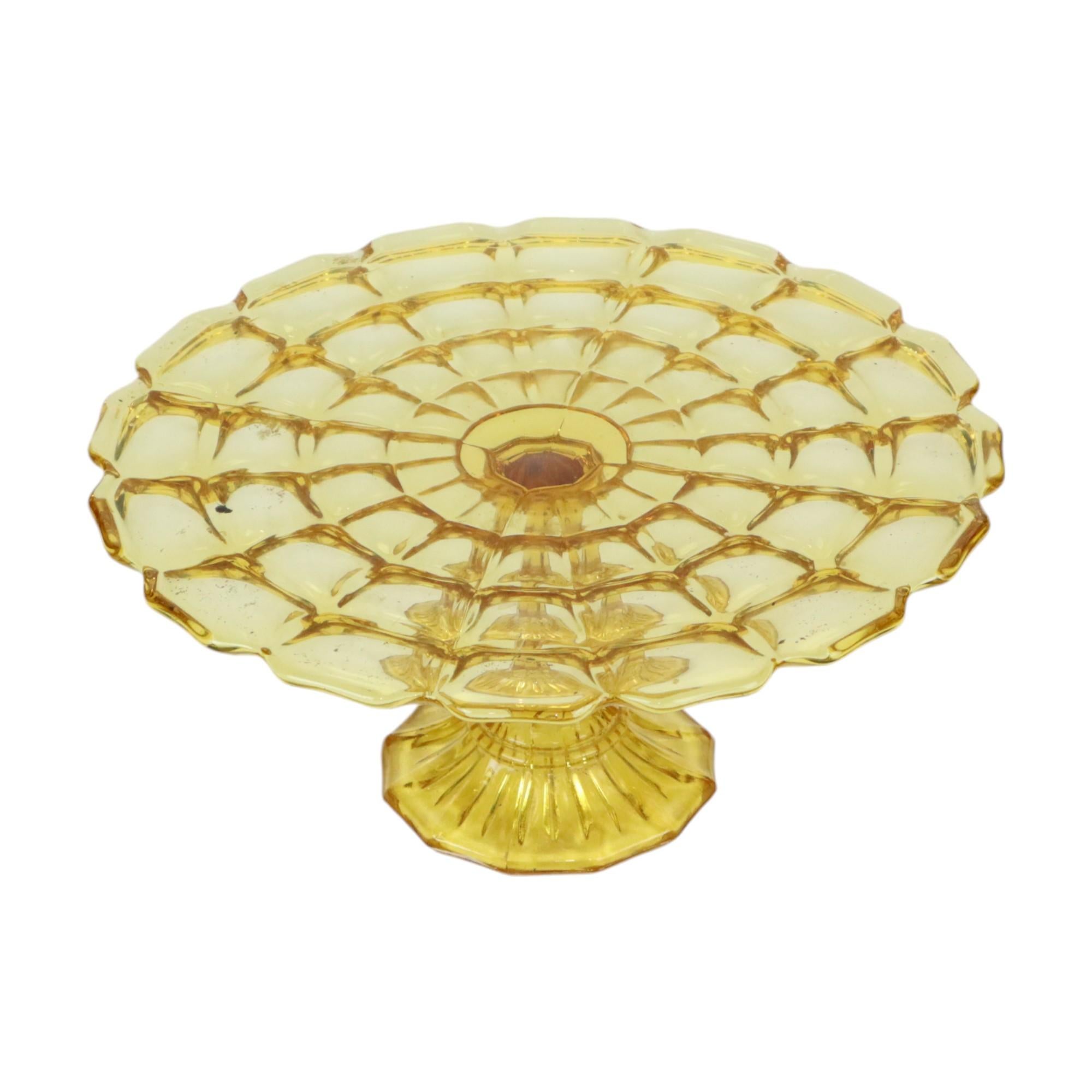 Preciosa tartera art decó de vidrio prensado de color ámbar o amarillo, también llamado vidrio de la depresión, años 30, Bélgica, sin marcar.

En muy buen estado vintage, sin grietas, fracturas ni astillas, arañazos superficiales en la parte