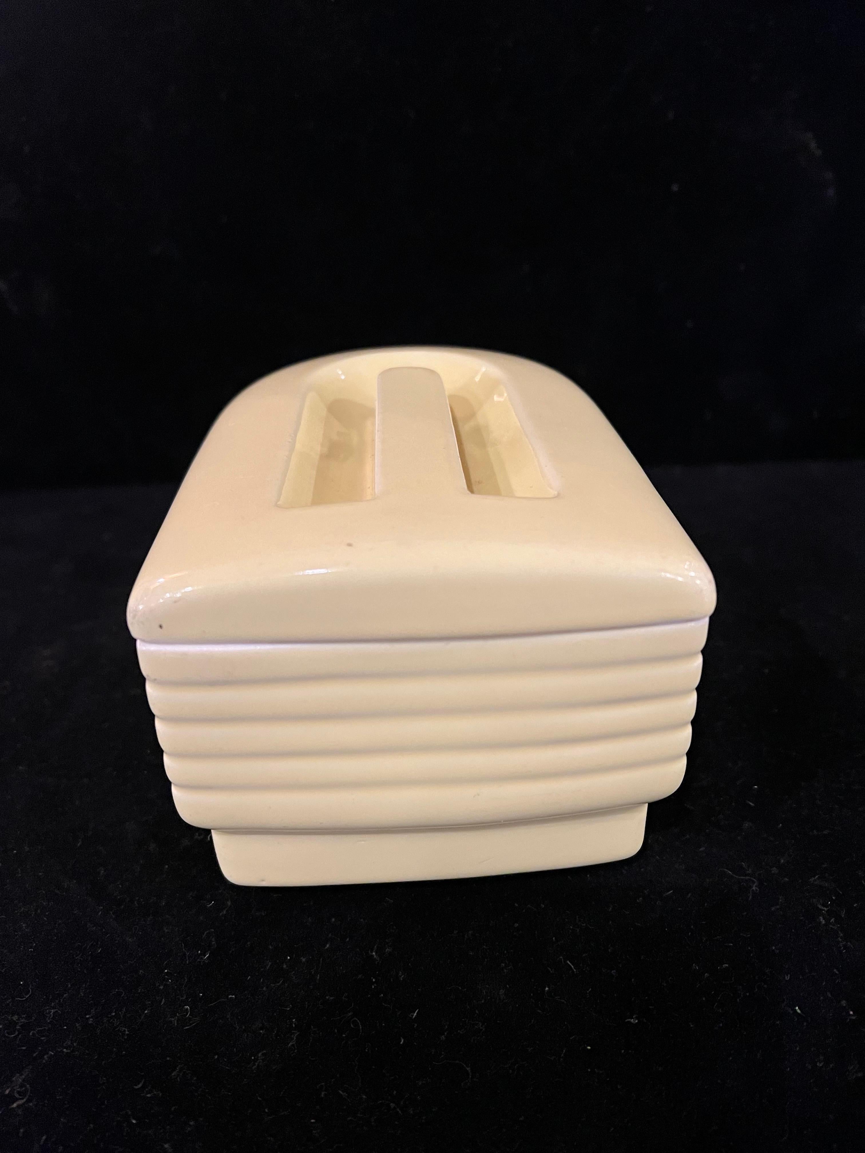 20th Century Art Deco American Covered Ceramic Dish by Westighouse for Hall For Sale